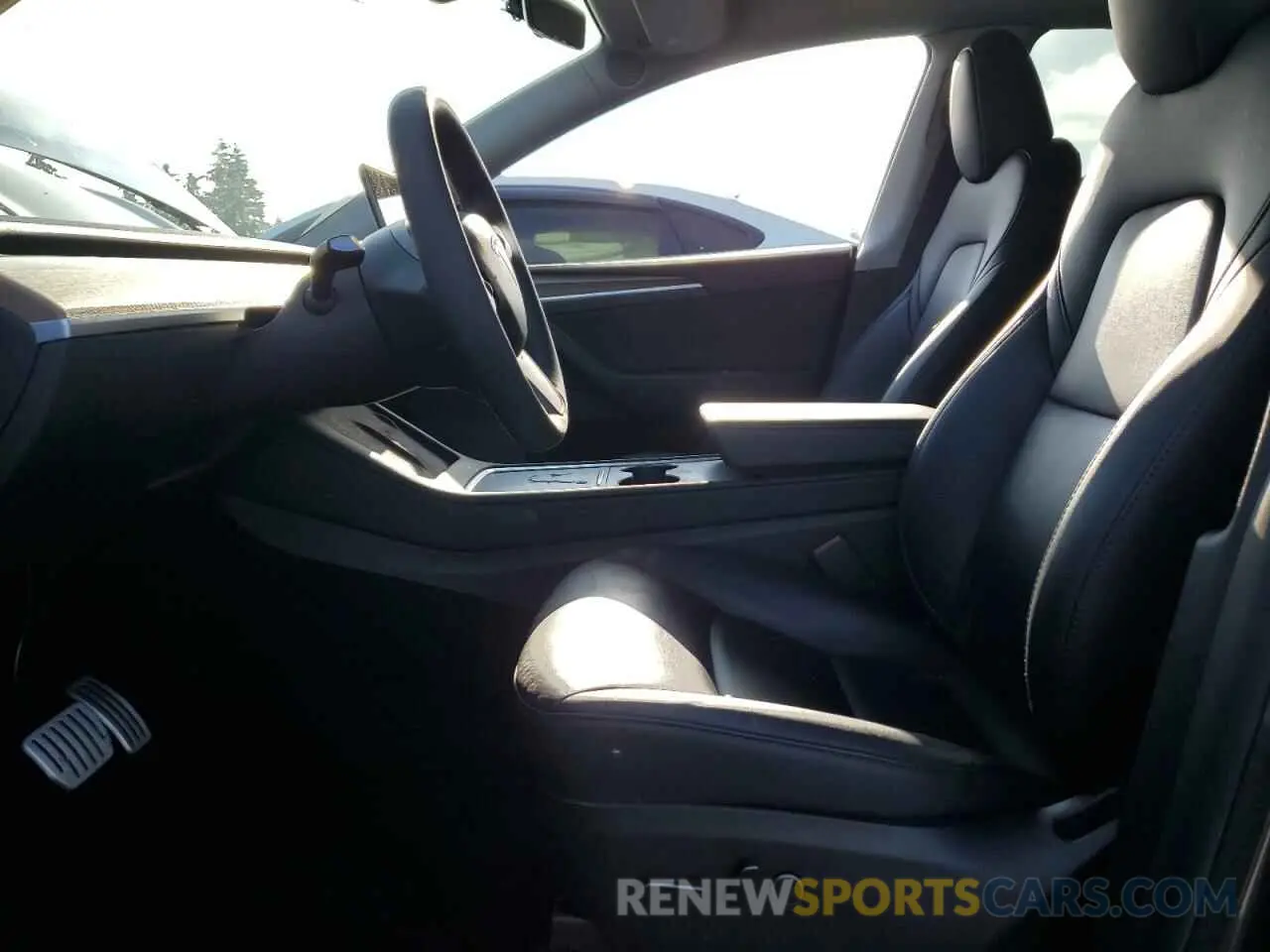 7 fotografías del automóvil dañado 7SAYGDEF1PF795061 TESLA MODEL Y 2023
