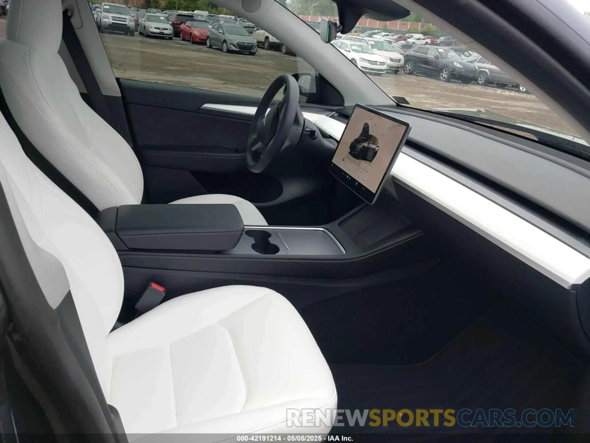 5 fotografías del automóvil dañado 7SAYGDEF1PF838247 TESLA MODEL Y 2023