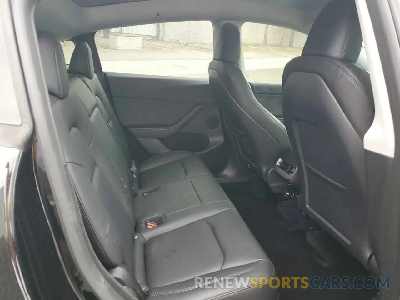 12 fotografías del automóvil dañado 7SAYGDEF1PF905820 TESLA MODEL Y 2023