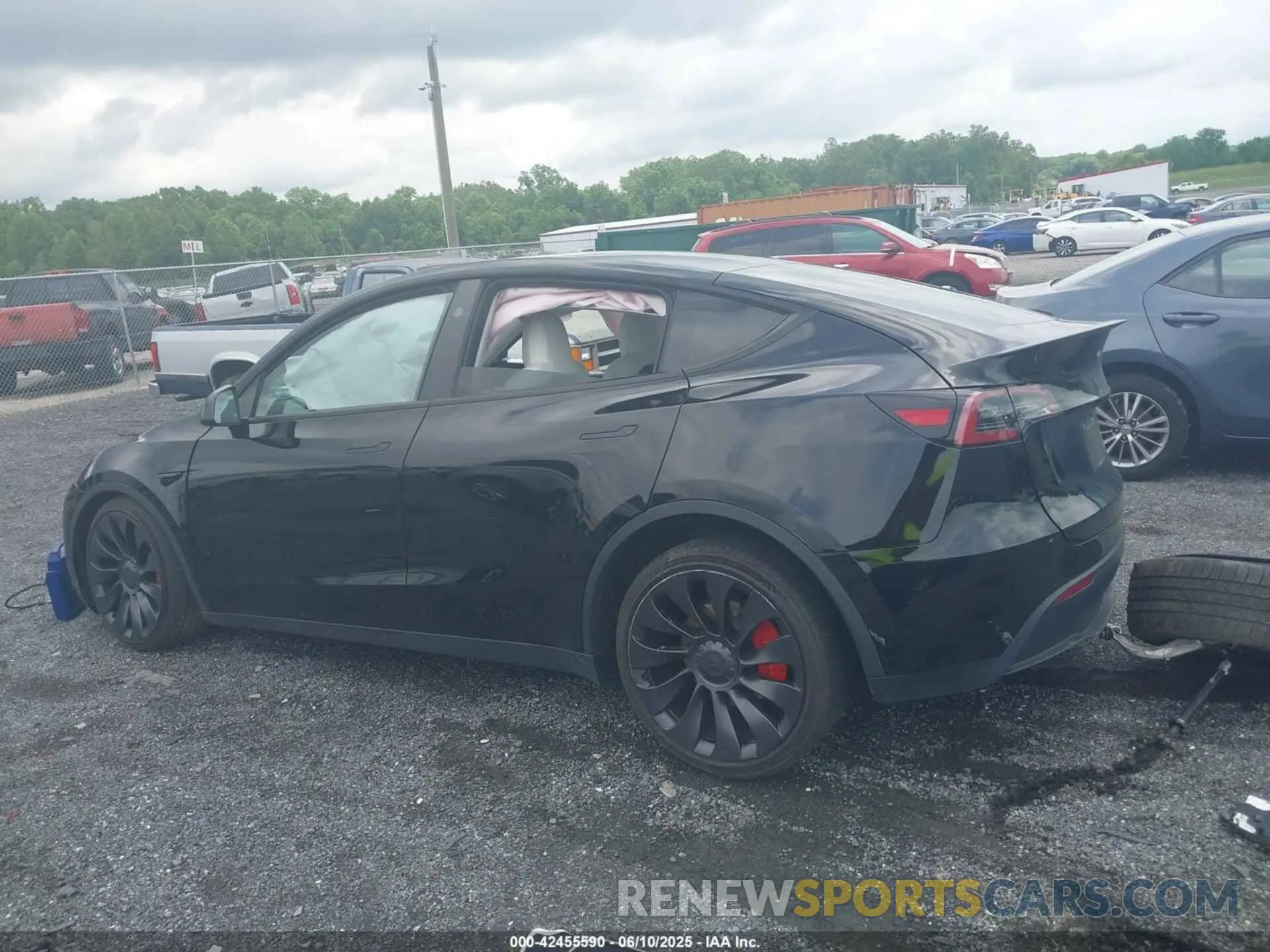 14 fotografías del automóvil dañado 7SAYGDEF1PF940941 TESLA MODEL Y 2023