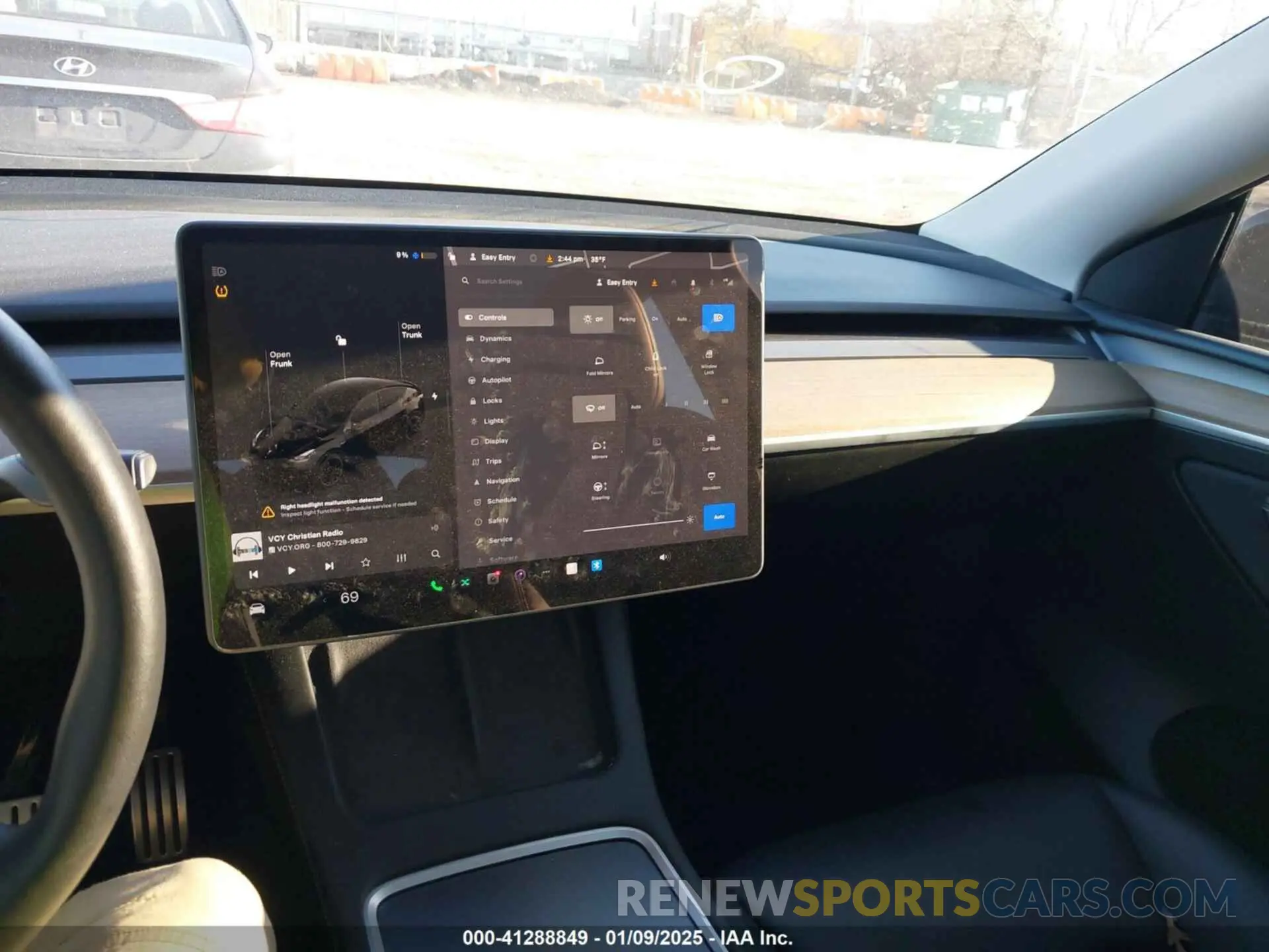 17 fotografías del automóvil dañado 7SAYGDEF2PF745415 TESLA MODEL Y 2023