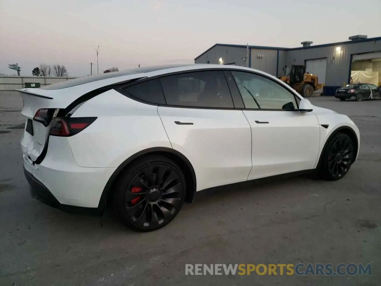3 fotografías del automóvil dañado 7SAYGDEF2PF754065 TESLA MODEL Y 2023