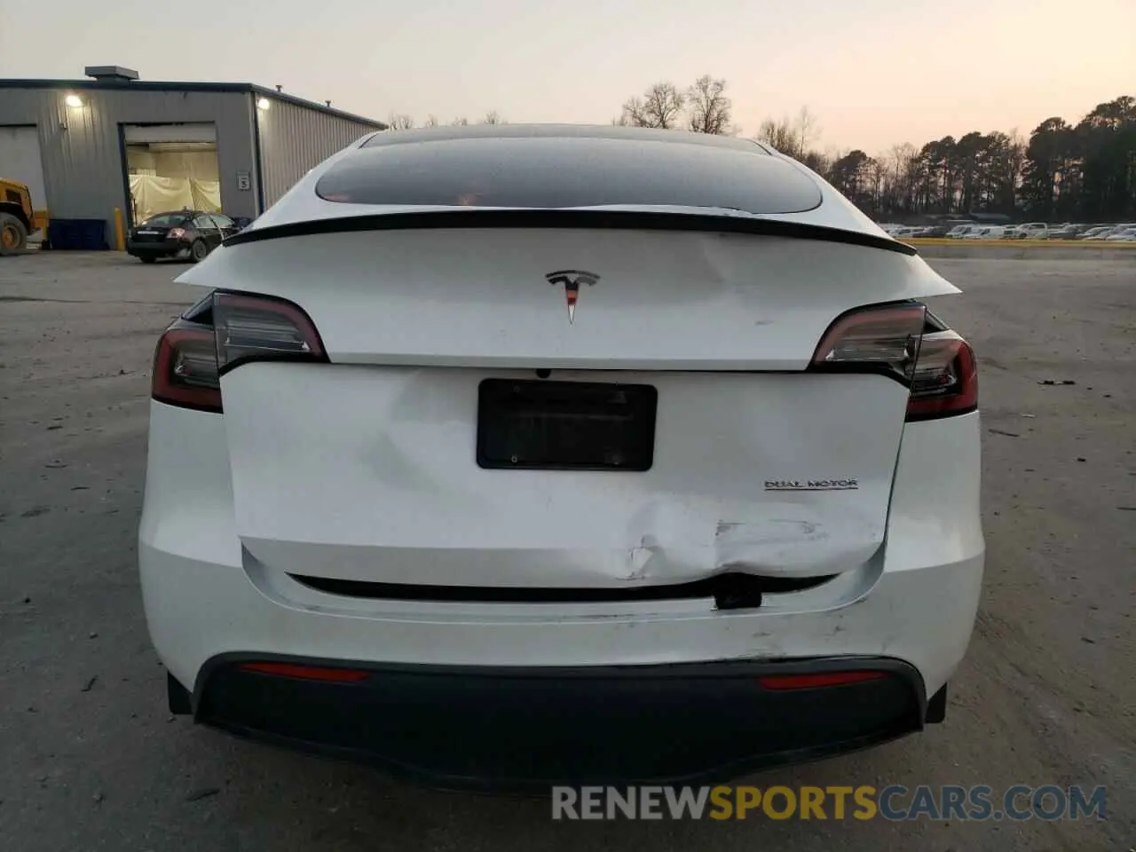 6 fotografías del automóvil dañado 7SAYGDEF2PF754065 TESLA MODEL Y 2023