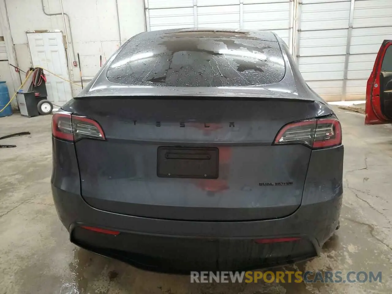 6 fotografías del automóvil dañado 7SAYGDEF2PF787633 TESLA MODEL Y 2023