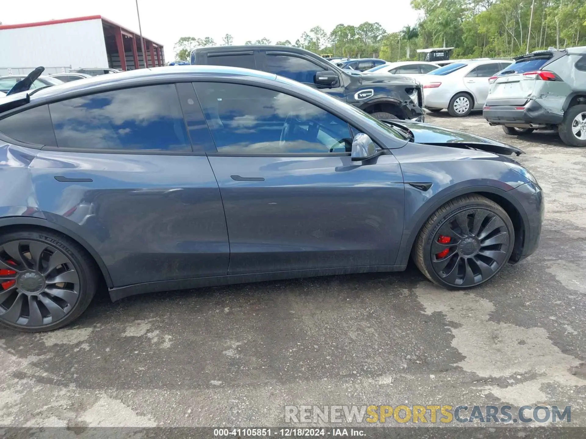 12 fotografías del automóvil dañado 7SAYGDEF2PF795036 TESLA MODEL Y 2023