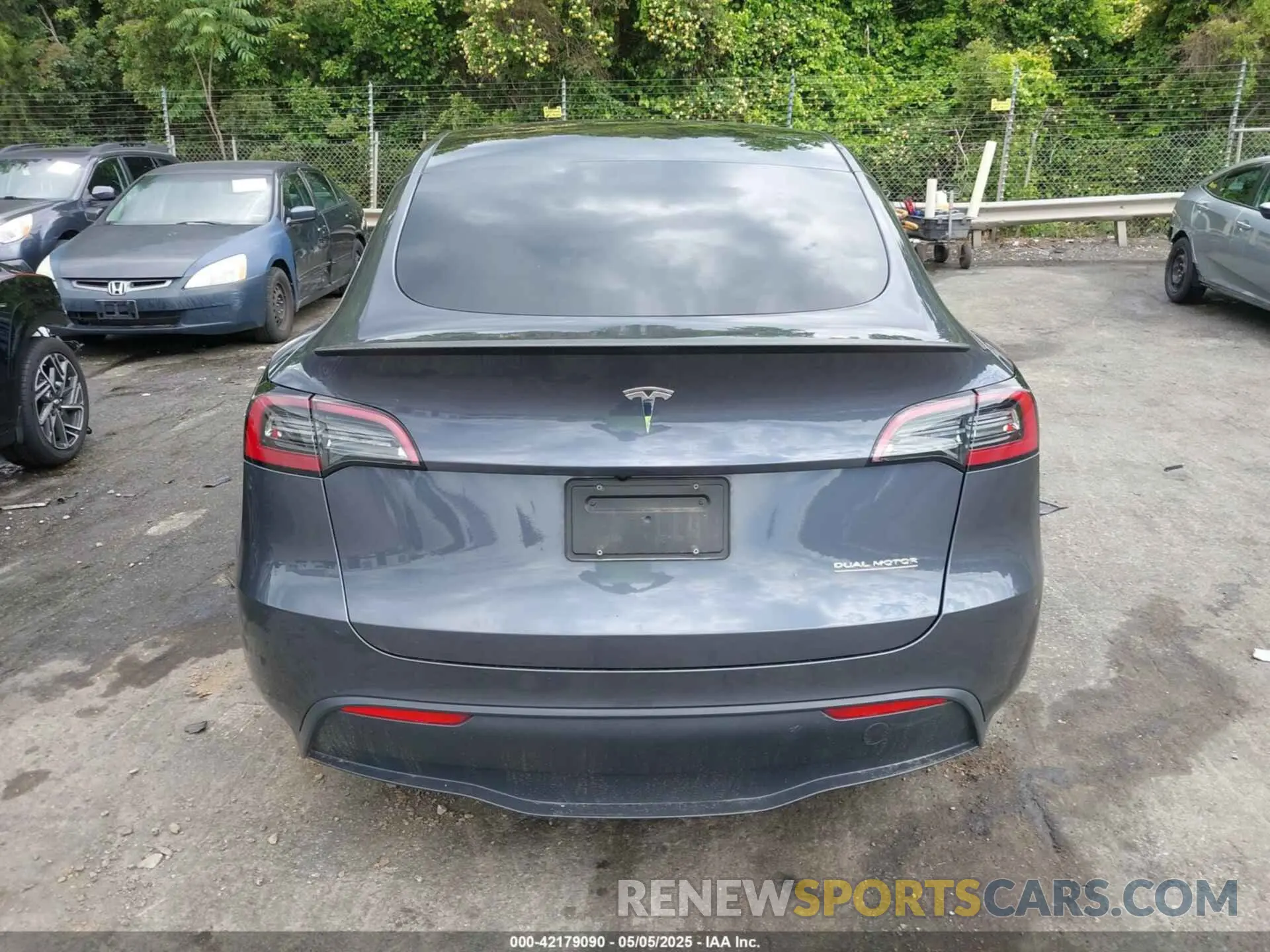 15 fotografías del automóvil dañado 7SAYGDEF2PF845353 TESLA MODEL Y 2023