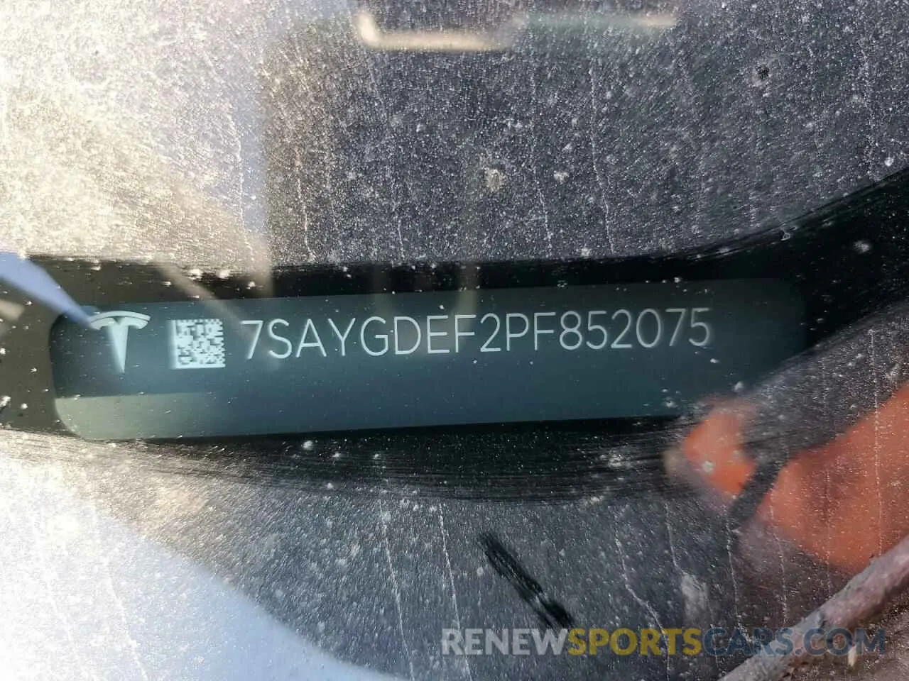12 fotografías del automóvil dañado 7SAYGDEF2PF852075 TESLA MODEL Y 2023