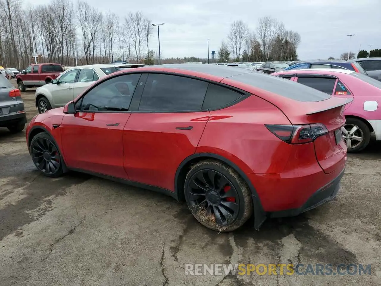 2 fotografías del automóvil dañado 7SAYGDEF2PF860063 TESLA MODEL Y 2023