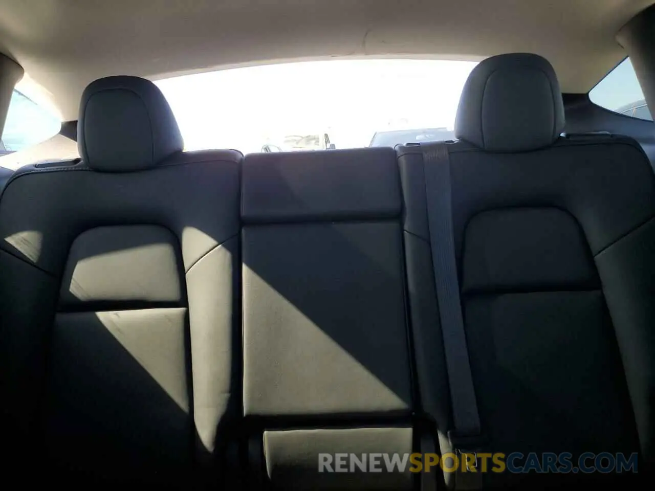 10 fotografías del automóvil dañado 7SAYGDEF2PF943315 TESLA MODEL Y 2023
