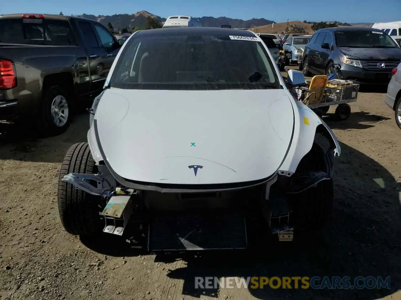 5 fotografías del automóvil dañado 7SAYGDEF2PF943315 TESLA MODEL Y 2023