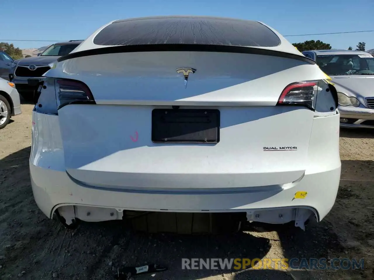 6 fotografías del automóvil dañado 7SAYGDEF2PF943315 TESLA MODEL Y 2023