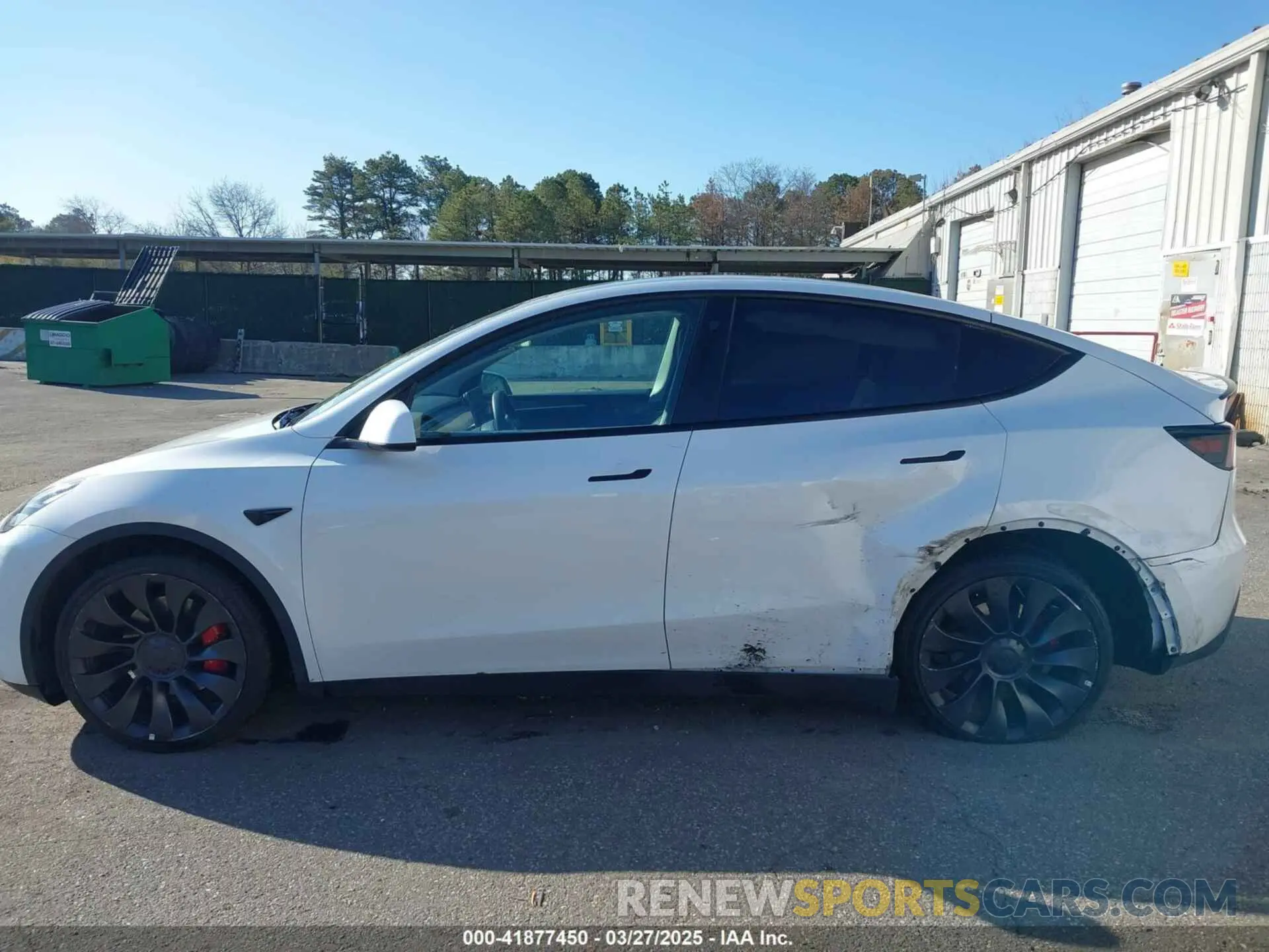 13 fotografías del automóvil dañado 7SAYGDEF3PF711497 TESLA MODEL Y 2023