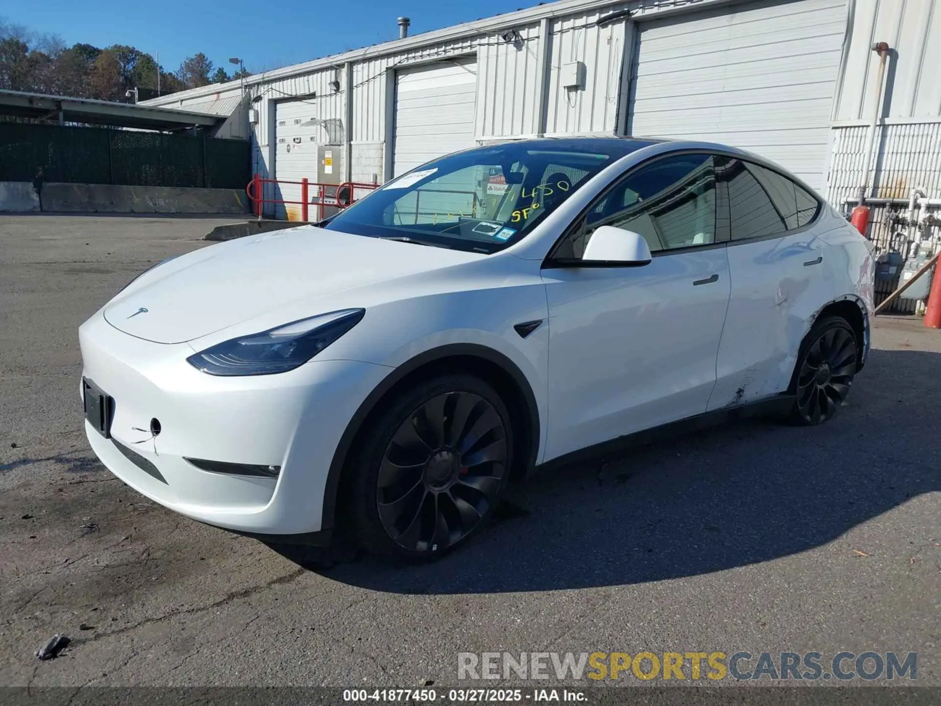 2 fotografías del automóvil dañado 7SAYGDEF3PF711497 TESLA MODEL Y 2023