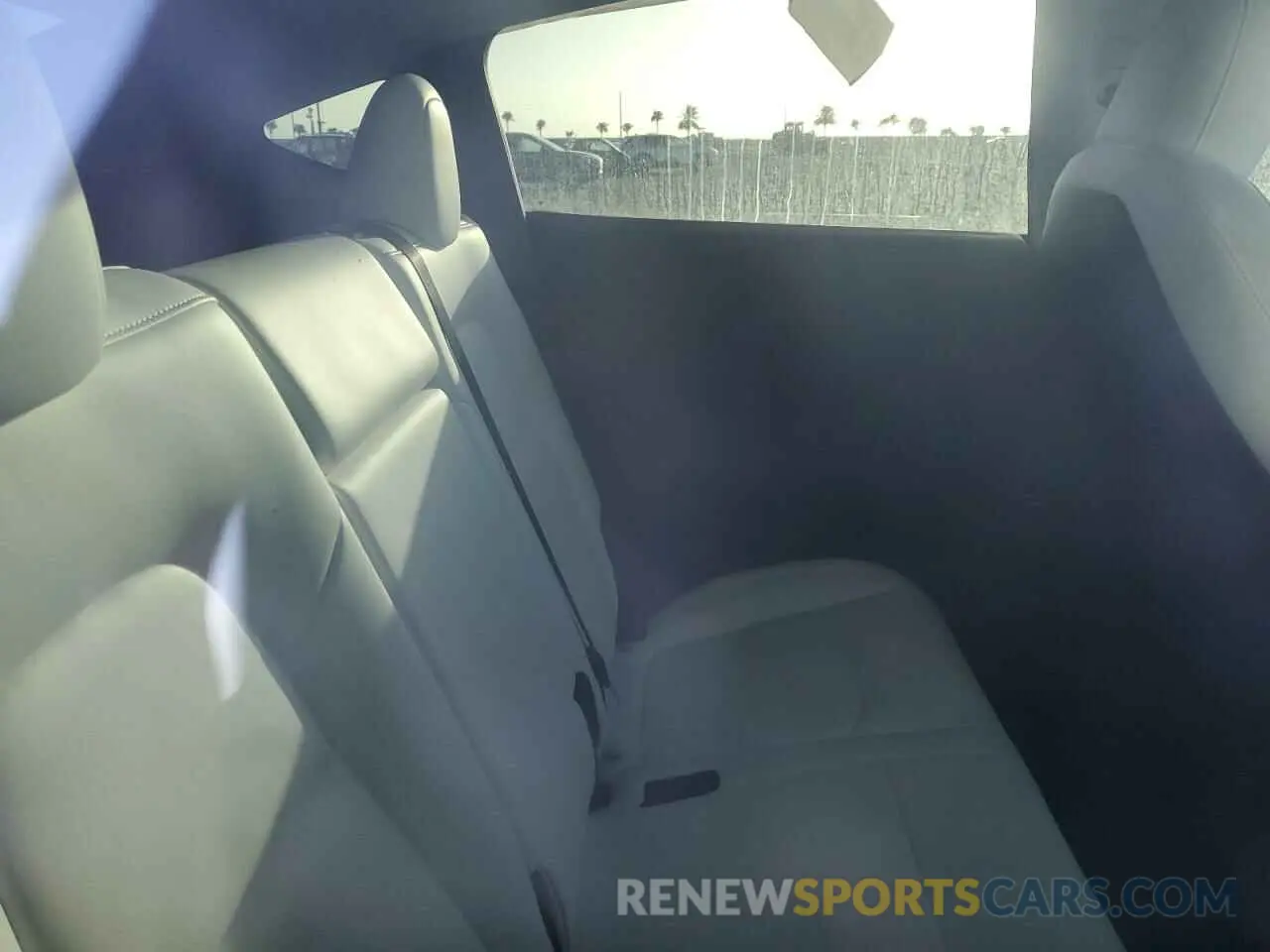 11 fotografías del automóvil dañado 7SAYGDEF3PF904751 TESLA MODEL Y 2023