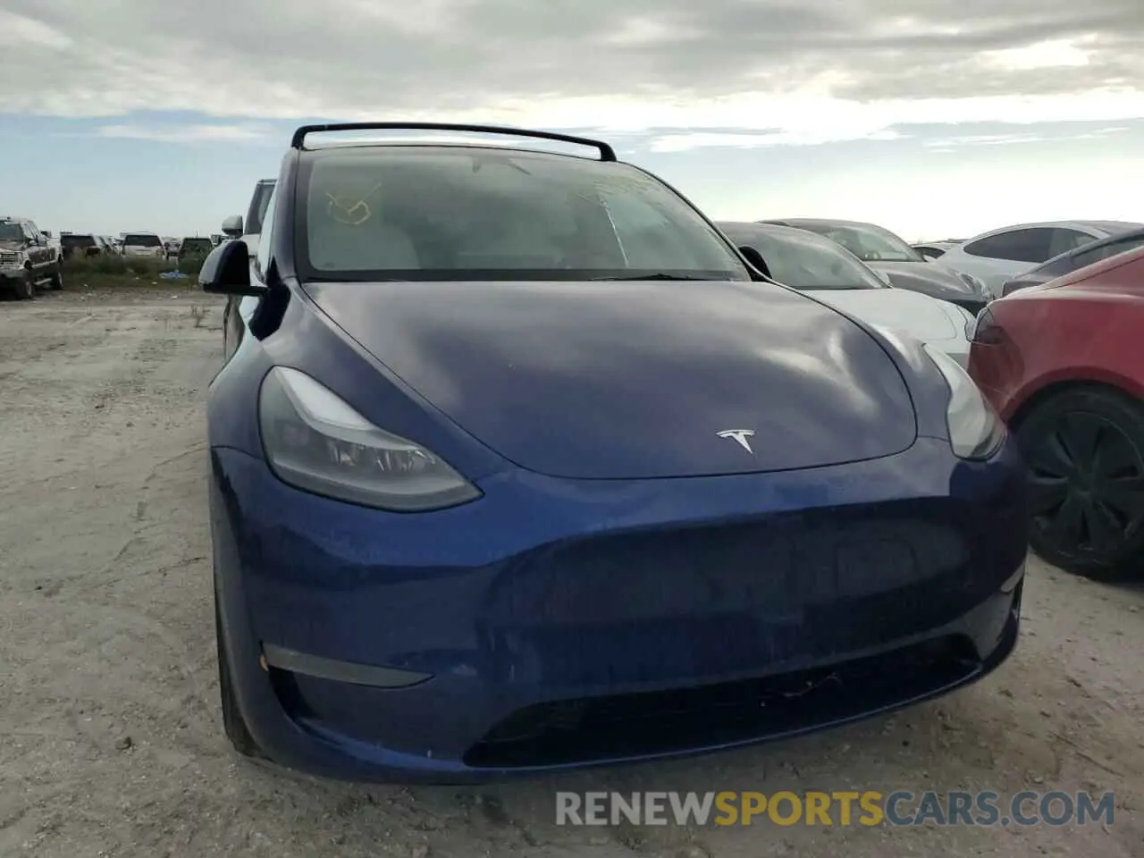 5 fotografías del automóvil dañado 7SAYGDEF3PF904751 TESLA MODEL Y 2023