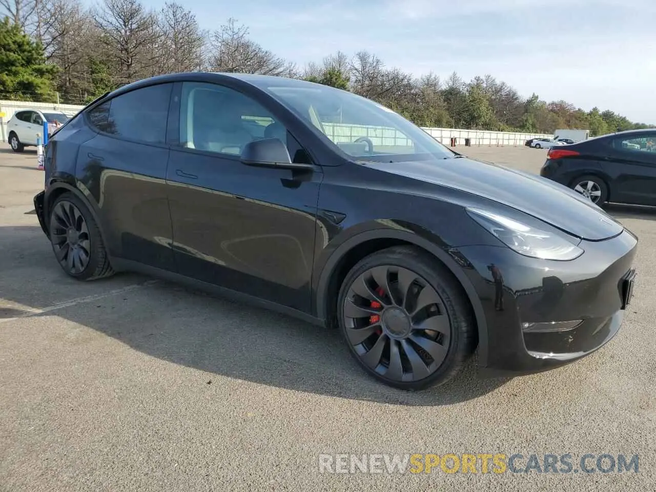 4 fotografías del automóvil dañado 7SAYGDEF3PF921470 TESLA MODEL Y 2023