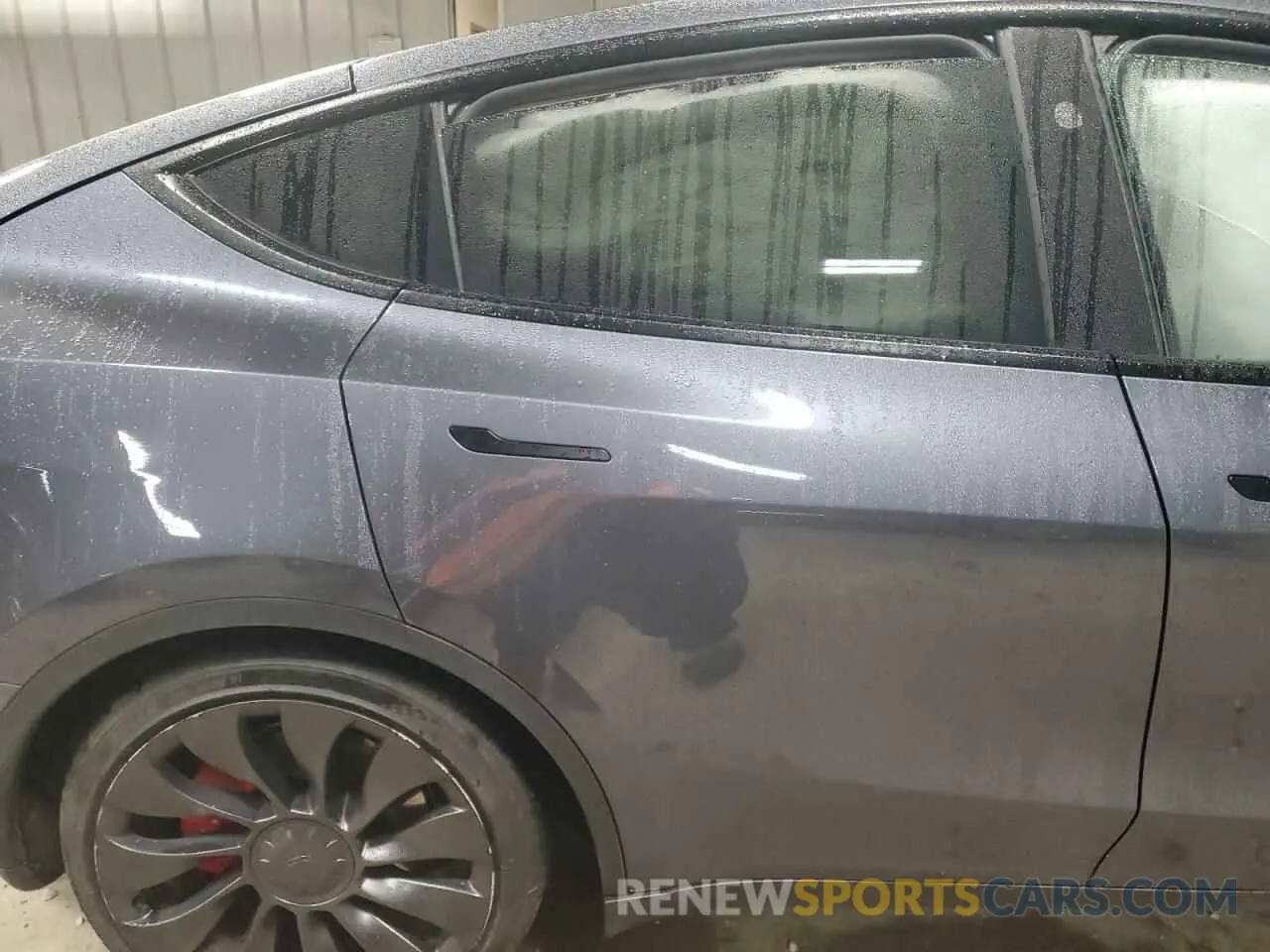 10 fotografías del automóvil dañado 7SAYGDEF3PF965727 TESLA MODEL Y 2023