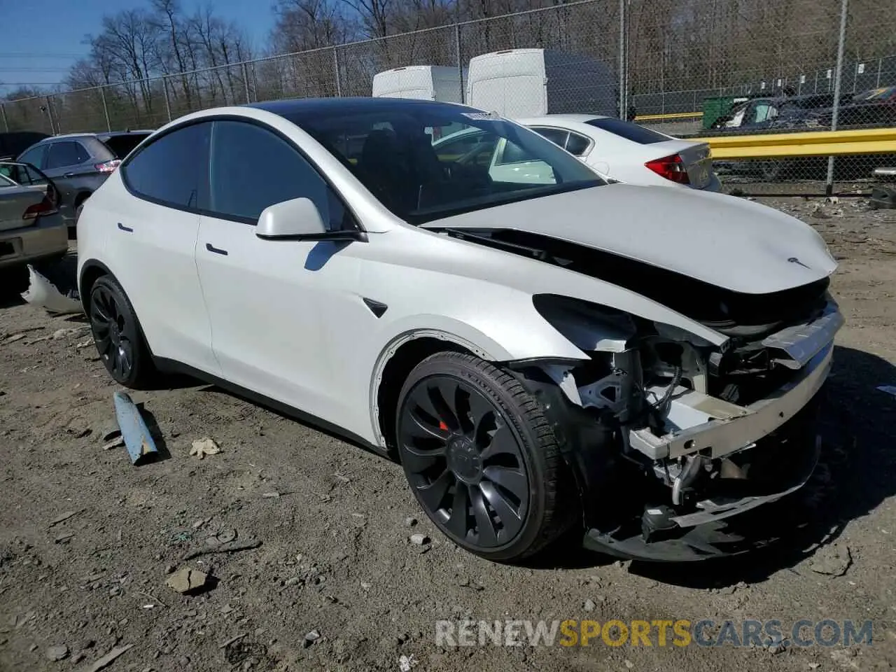 4 fotografías del automóvil dañado 7SAYGDEF4PF779825 TESLA MODEL Y 2023
