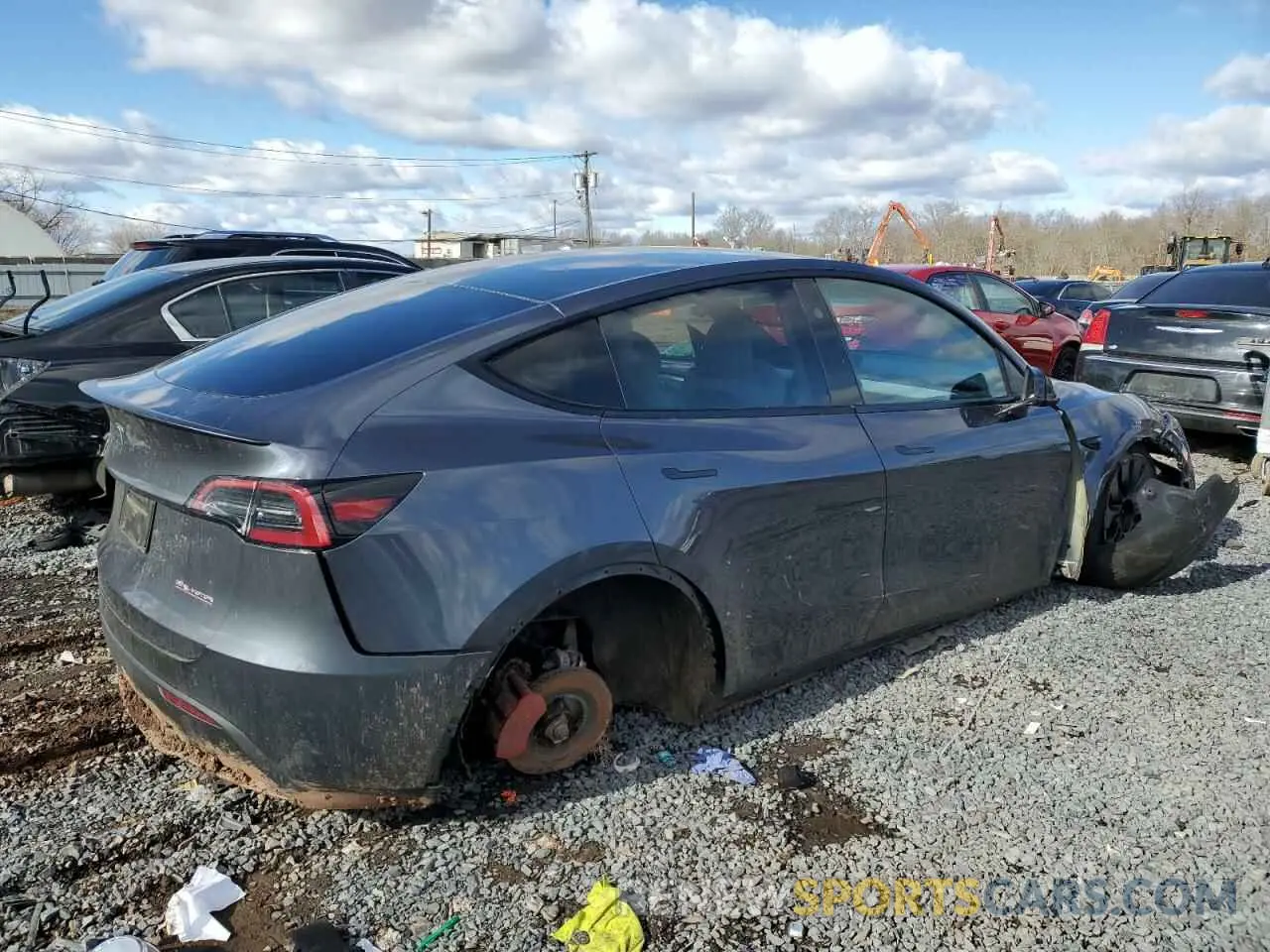 3 fotografías del automóvil dañado 7SAYGDEF4PF841336 TESLA MODEL Y 2023