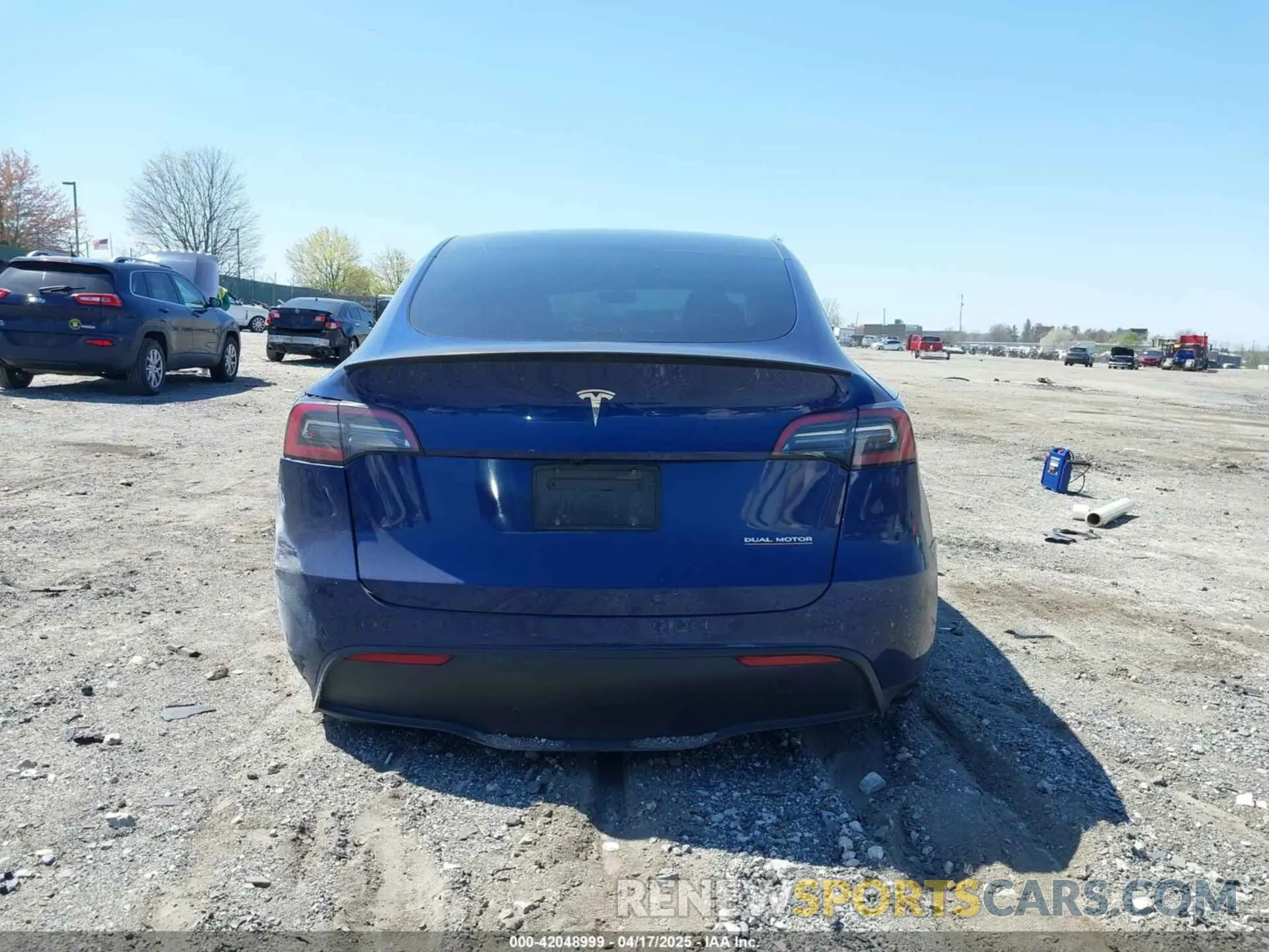 15 fotografías del automóvil dañado 7SAYGDEF4PF844933 TESLA MODEL Y 2023