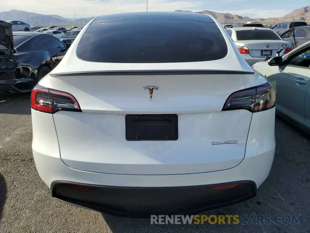 6 fotografías del automóvil dañado 7SAYGDEF4PF871940 TESLA MODEL Y 2023