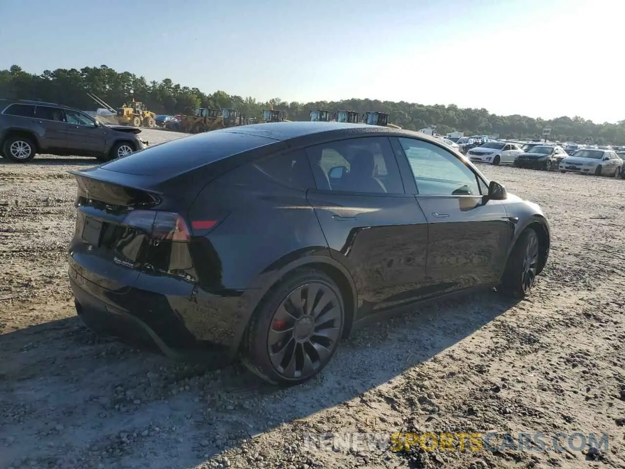 3 fotografías del automóvil dañado 7SAYGDEF4PF940447 TESLA MODEL Y 2023