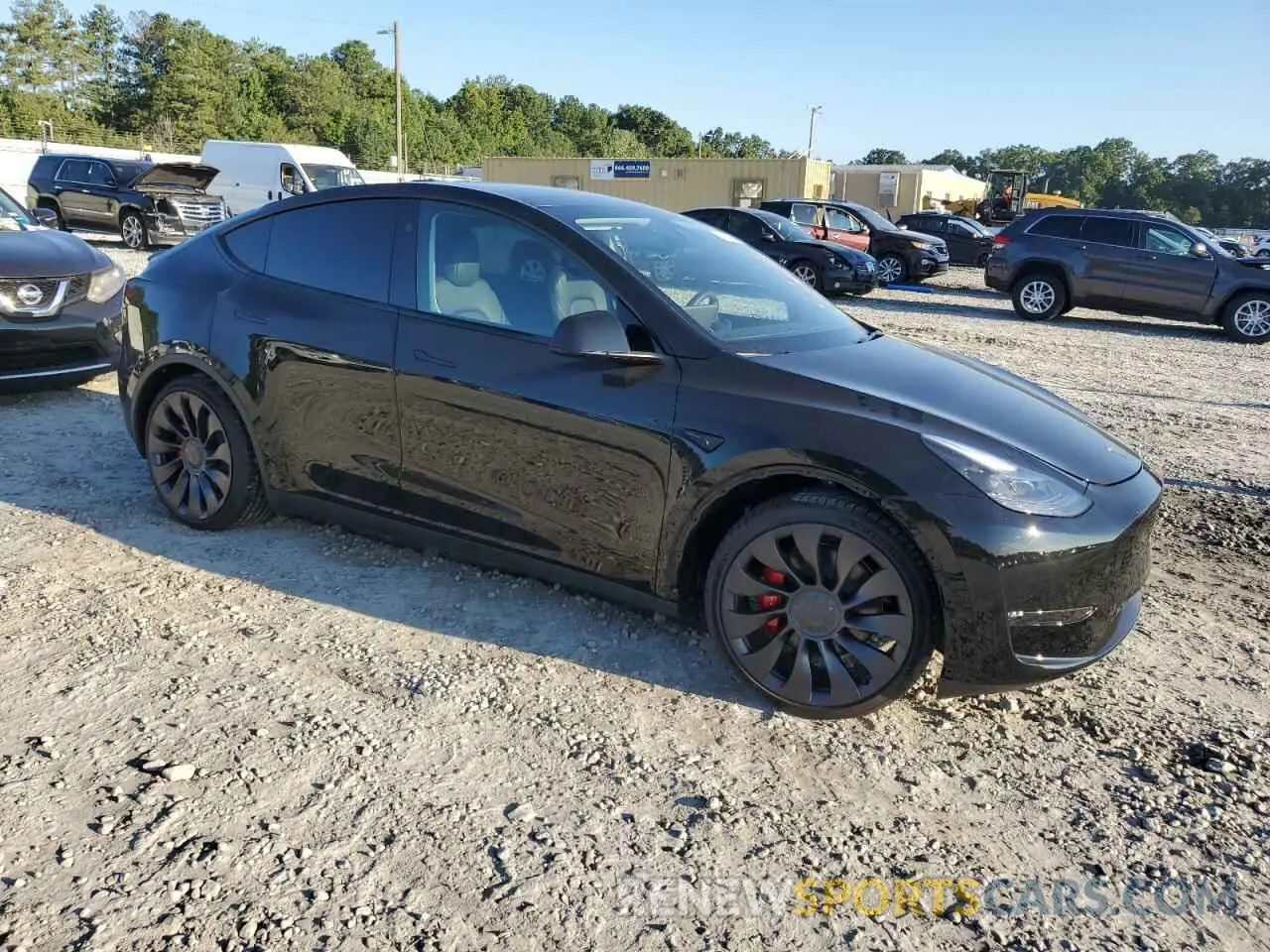 4 fotografías del automóvil dañado 7SAYGDEF4PF940447 TESLA MODEL Y 2023
