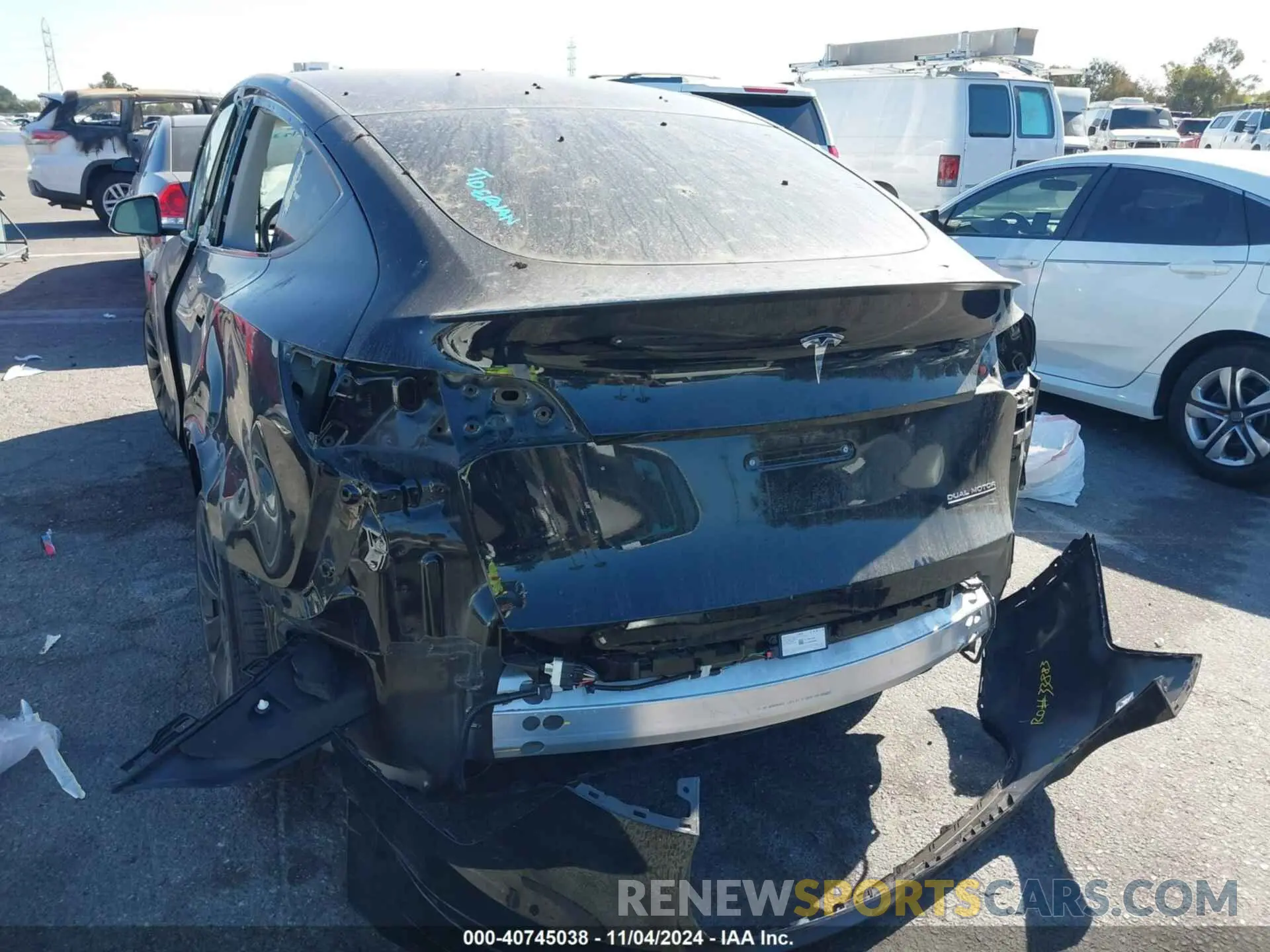 14 fotografías del automóvil dañado 7SAYGDEF5PF663940 TESLA MODEL Y 2023