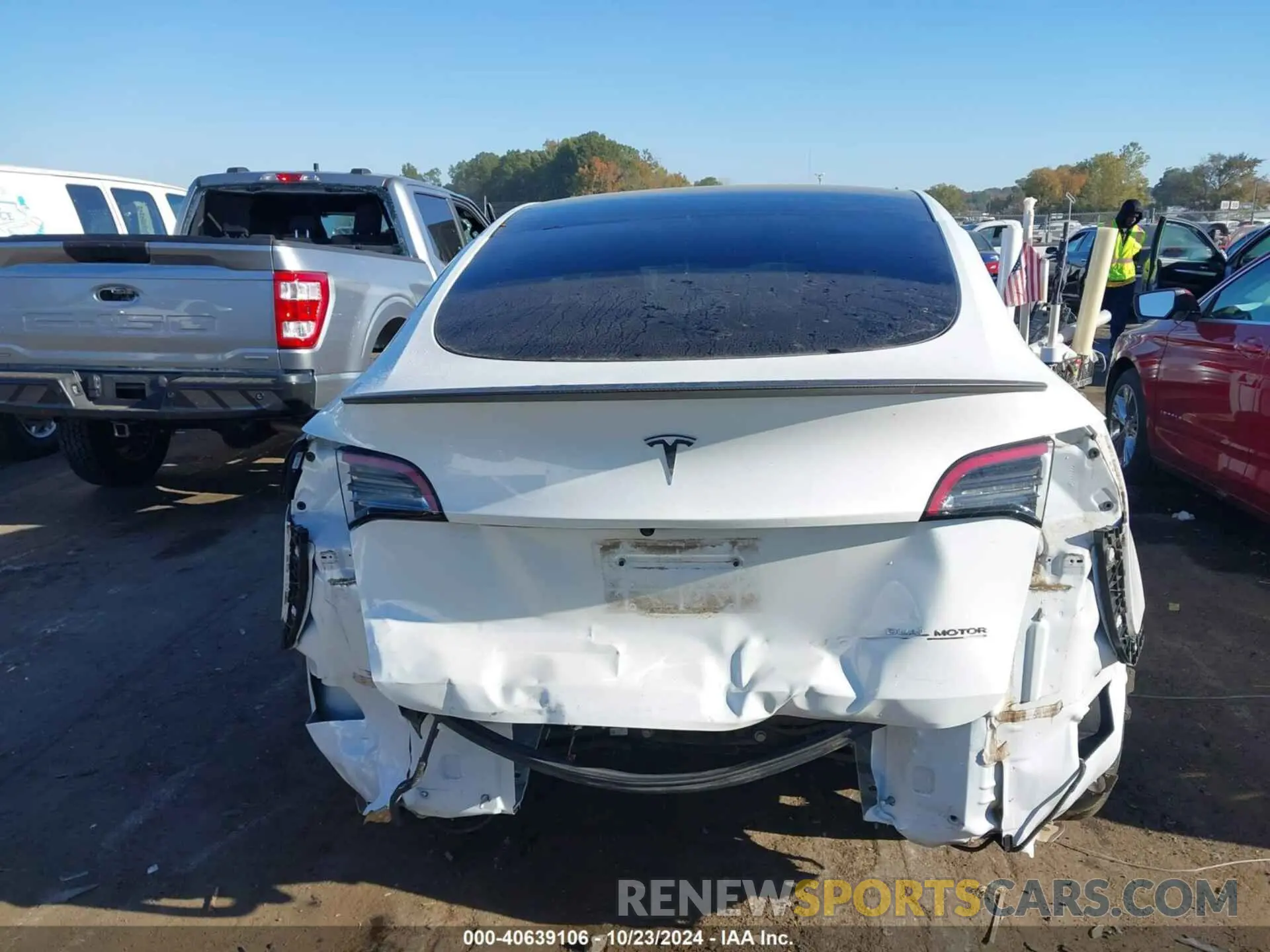 16 fotografías del automóvil dañado 7SAYGDEF5PF666305 TESLA MODEL Y 2023