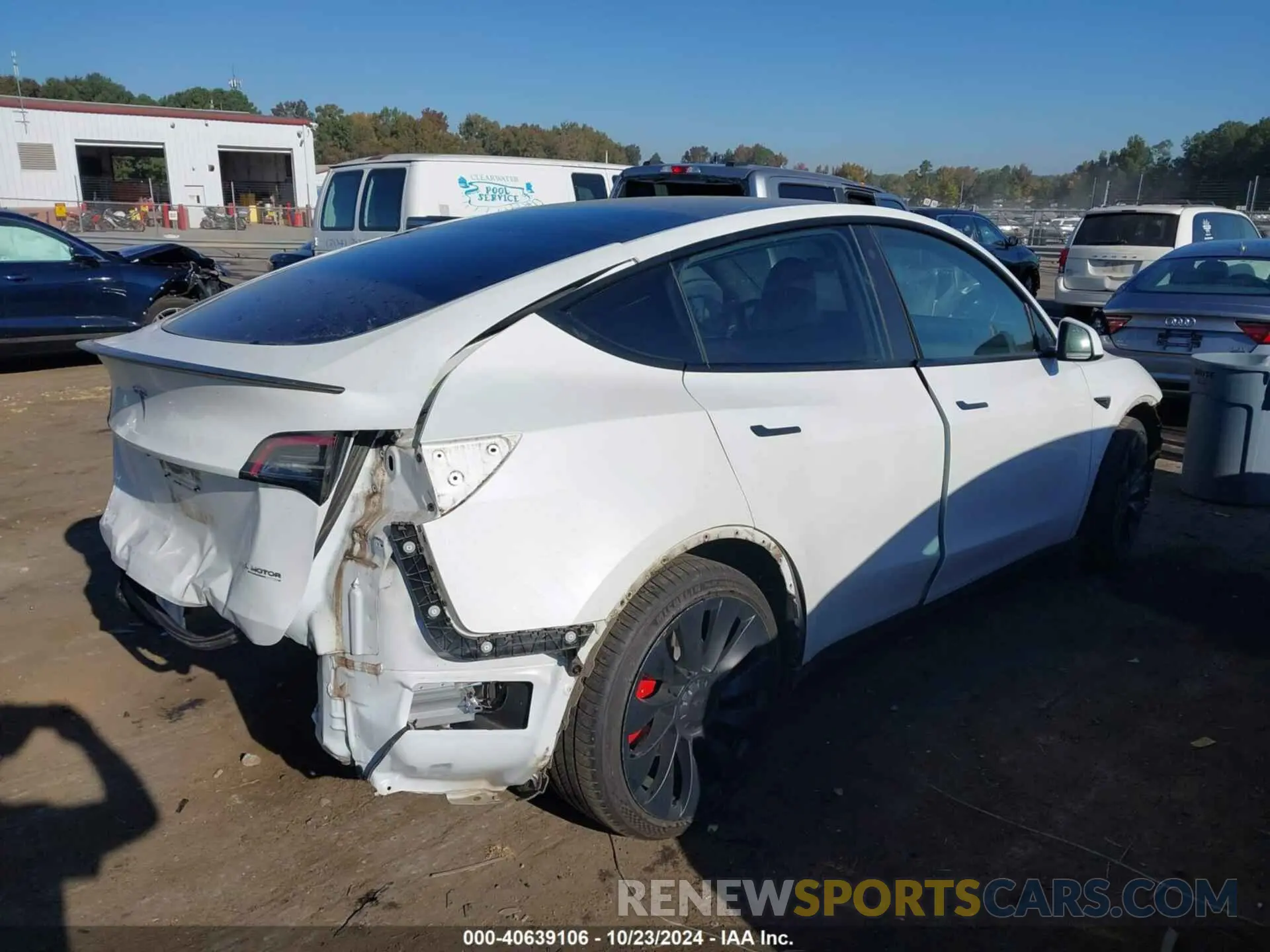 4 fotografías del automóvil dañado 7SAYGDEF5PF666305 TESLA MODEL Y 2023