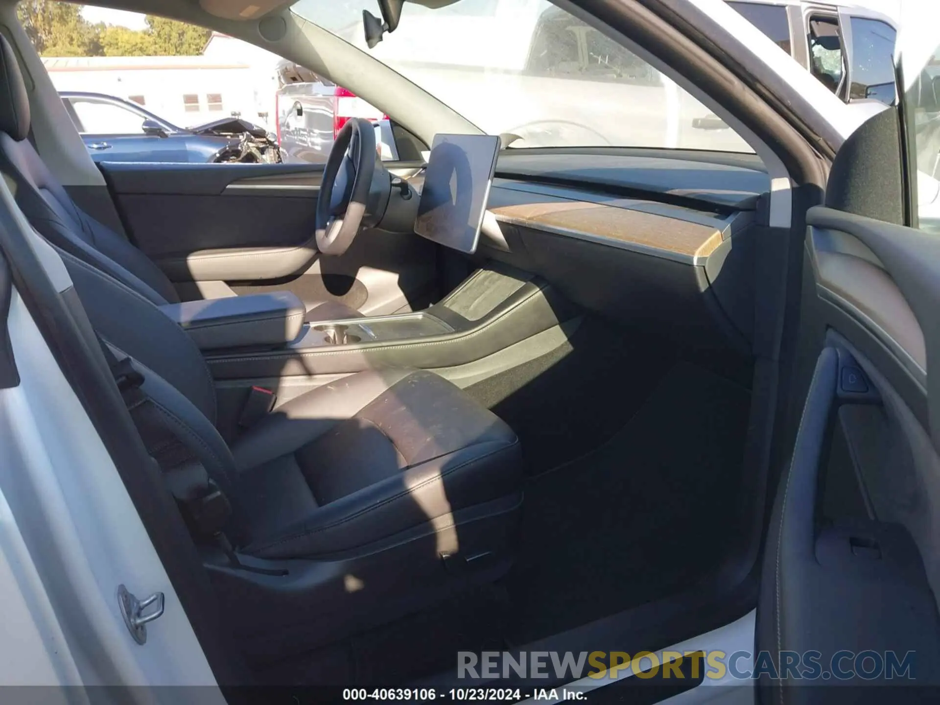 5 fotografías del automóvil dañado 7SAYGDEF5PF666305 TESLA MODEL Y 2023