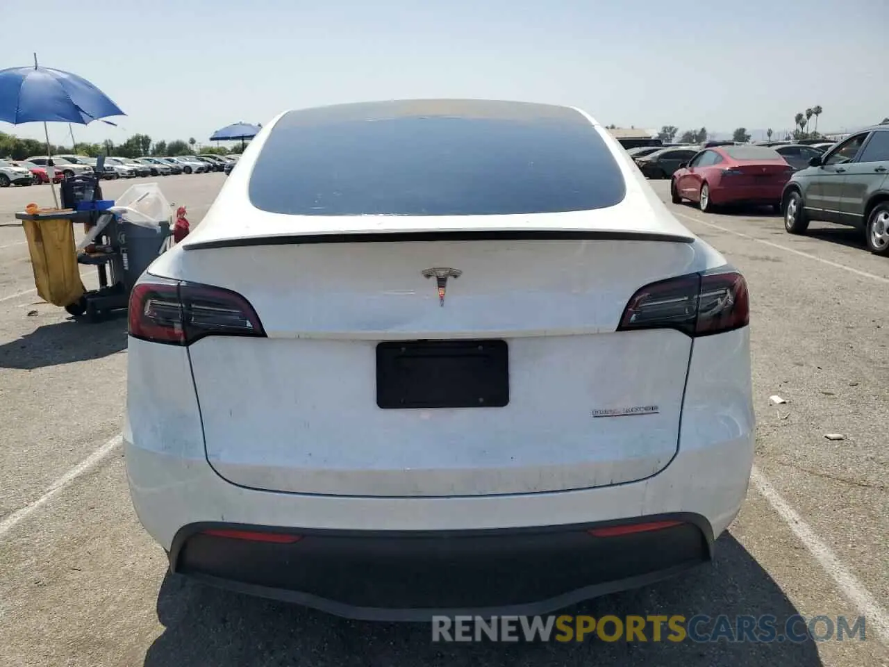6 fotografías del automóvil dañado 7SAYGDEF5PF761026 TESLA MODEL Y 2023