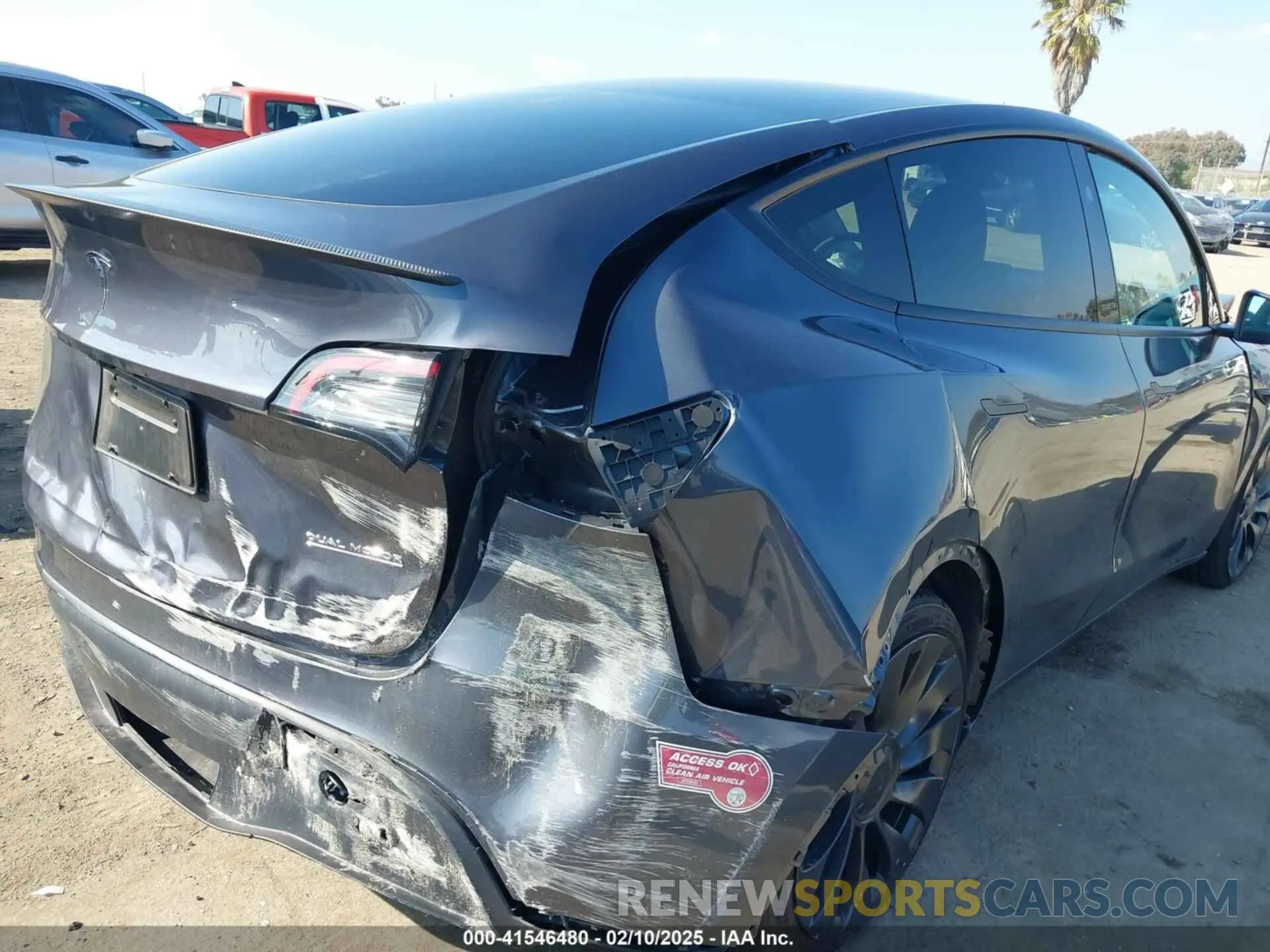 6 fotografías del automóvil dañado 7SAYGDEF5PF823122 TESLA MODEL Y 2023