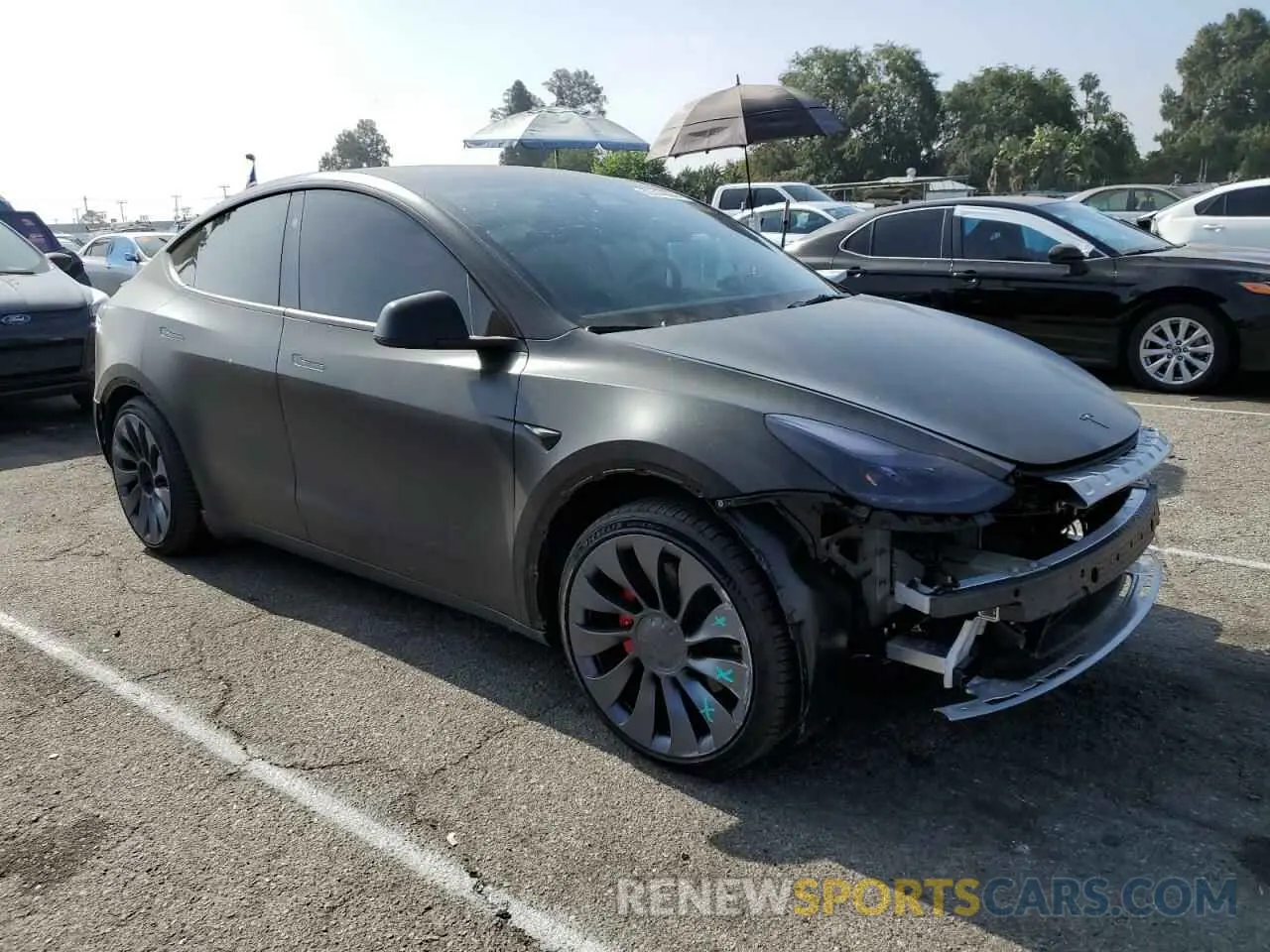 4 fotografías del automóvil dañado 7SAYGDEF5PF841619 TESLA MODEL Y 2023