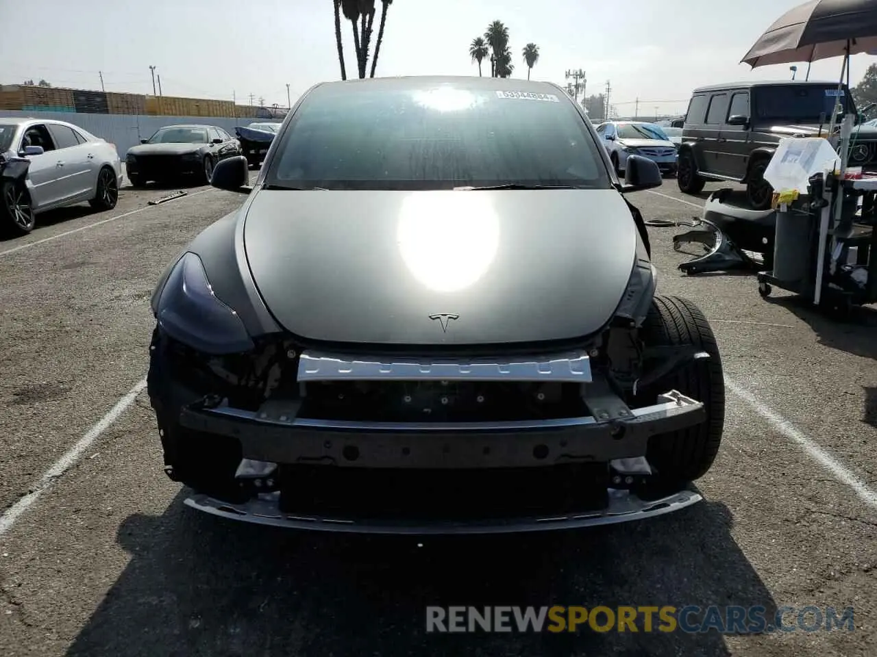 5 fotografías del automóvil dañado 7SAYGDEF5PF841619 TESLA MODEL Y 2023