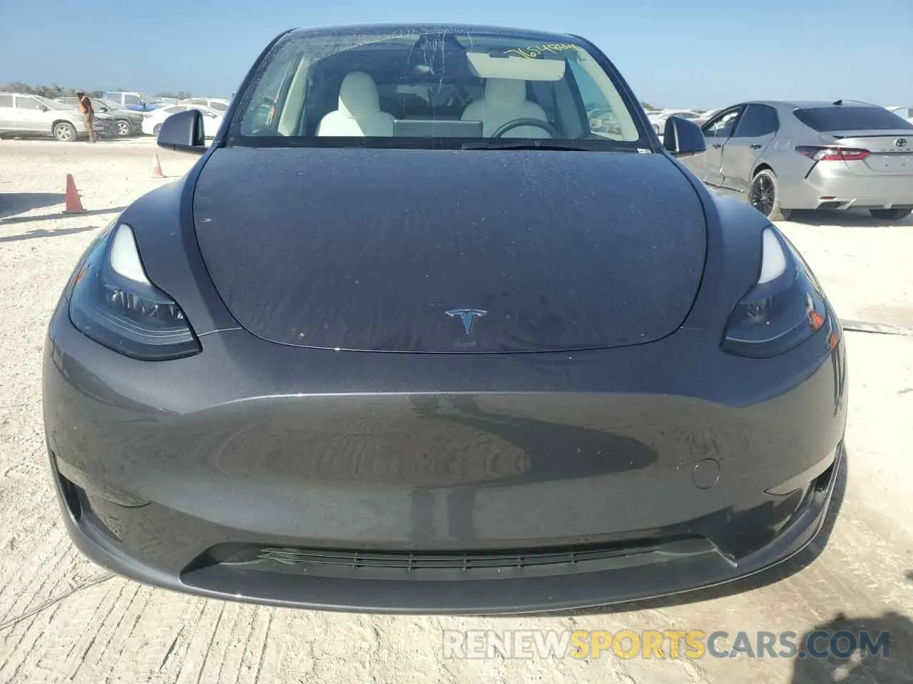 5 fotografías del automóvil dañado 7SAYGDEF5PF915038 TESLA MODEL Y 2023