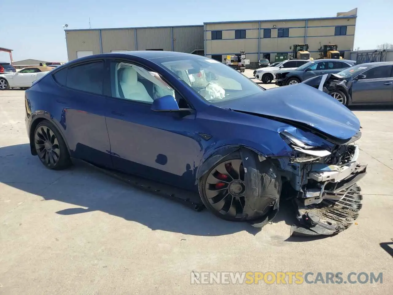 4 fotografías del automóvil dañado 7SAYGDEF5PF917808 TESLA MODEL Y 2023