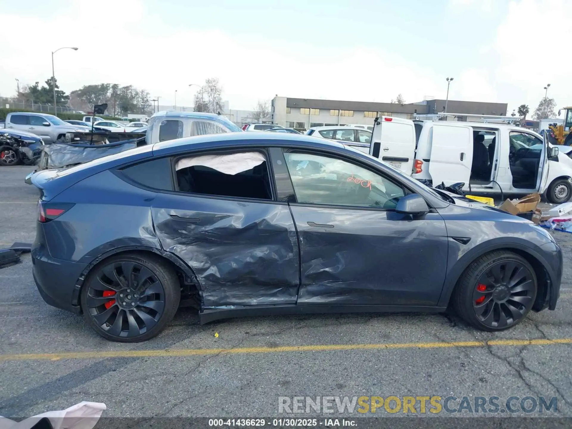 14 fotografías del automóvil dañado 7SAYGDEF6PF837174 TESLA MODEL Y 2023