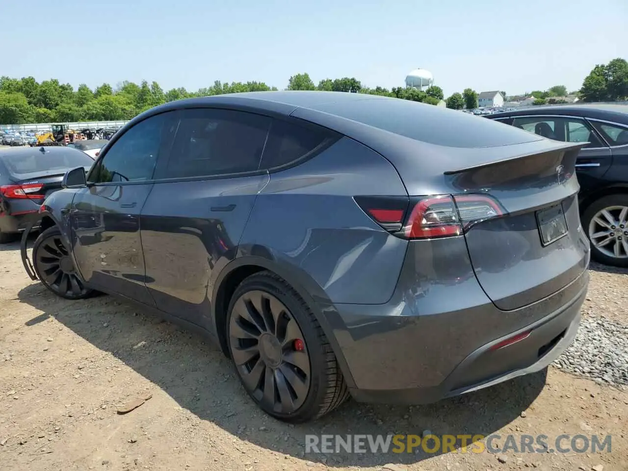 2 fotografías del automóvil dañado 7SAYGDEF6PF843413 TESLA MODEL Y 2023