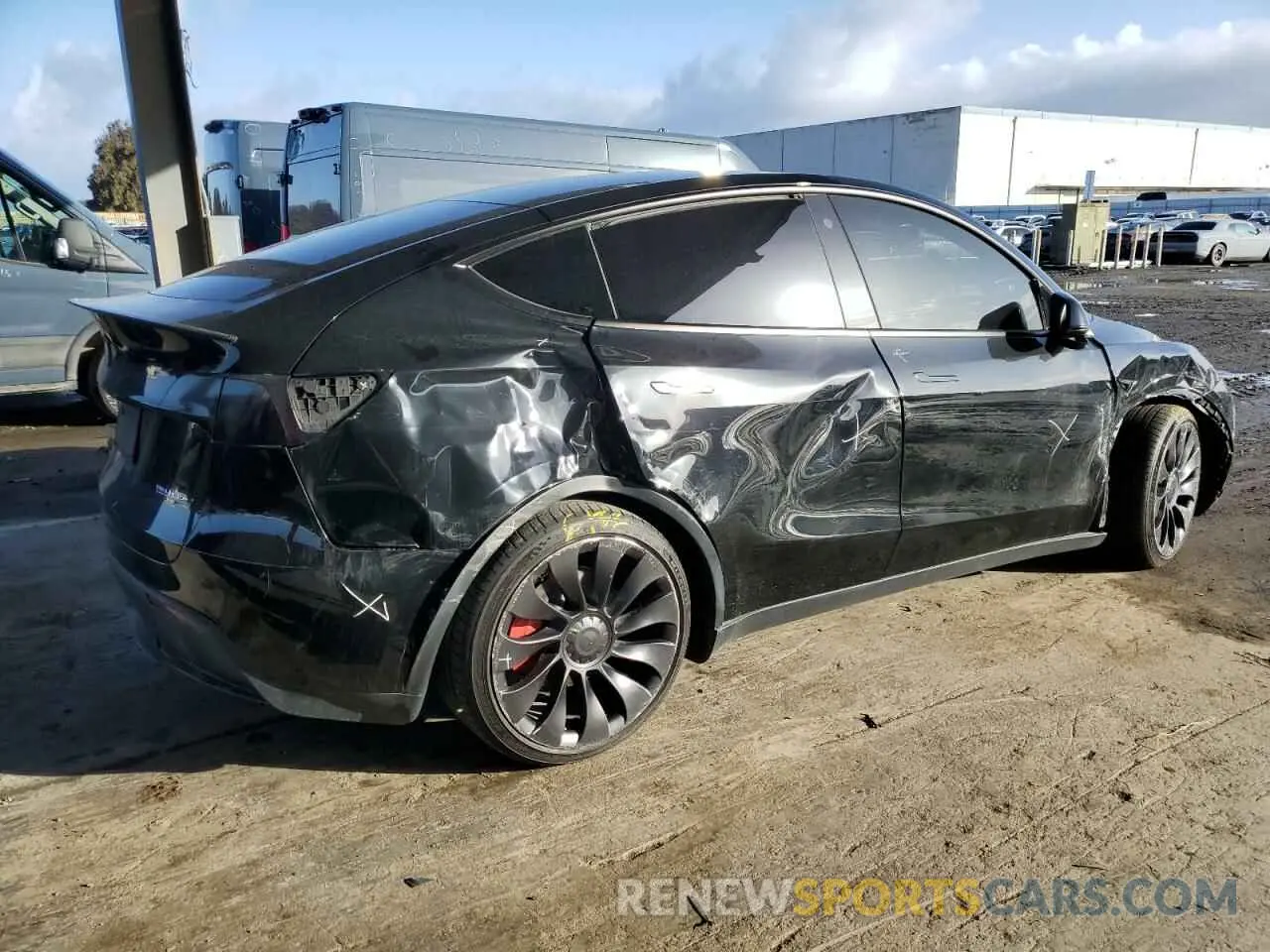 3 fotografías del automóvil dañado 7SAYGDEF7PF786817 TESLA MODEL Y 2023