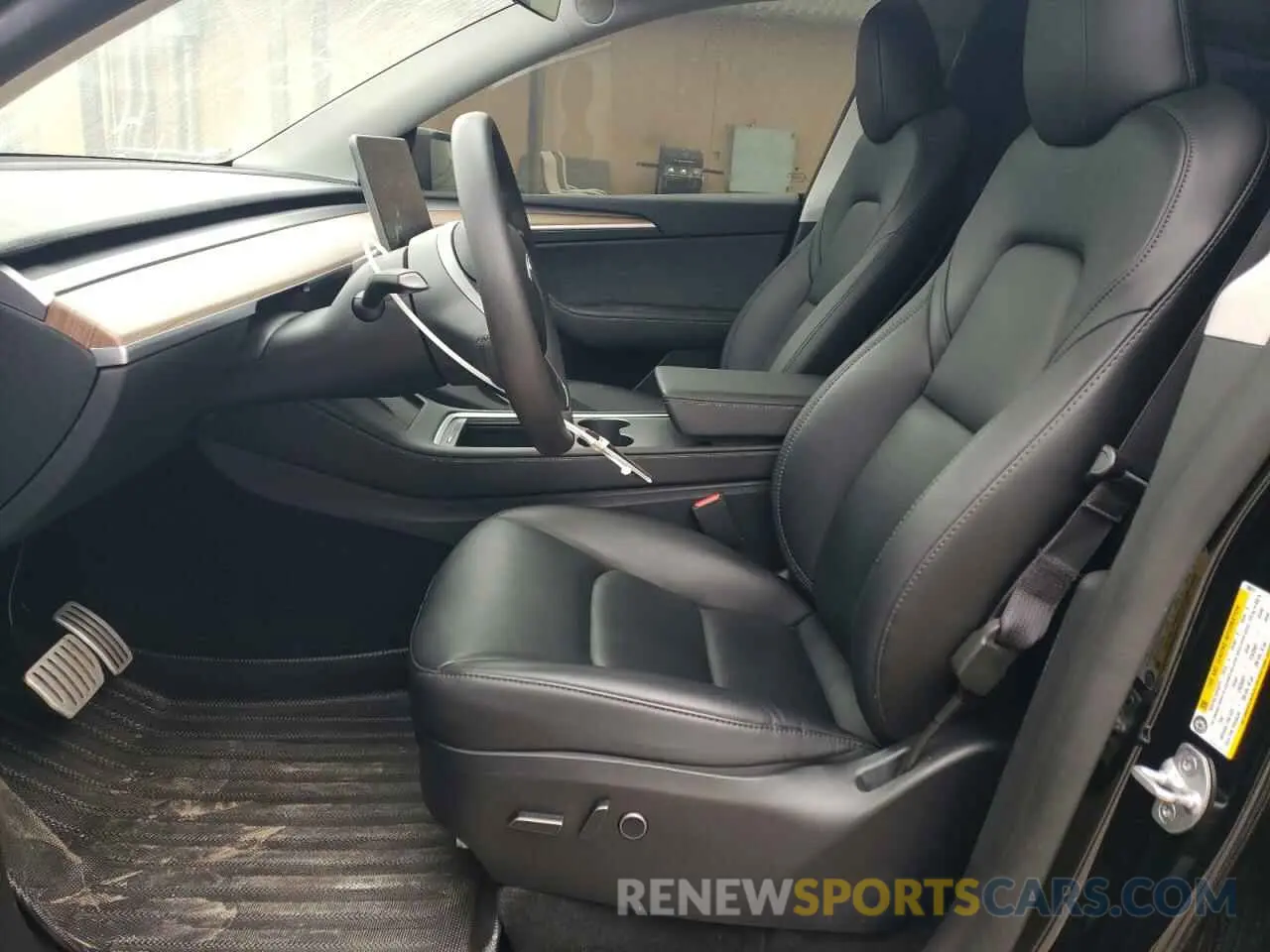7 fotografías del automóvil dañado 7SAYGDEF7PF786817 TESLA MODEL Y 2023