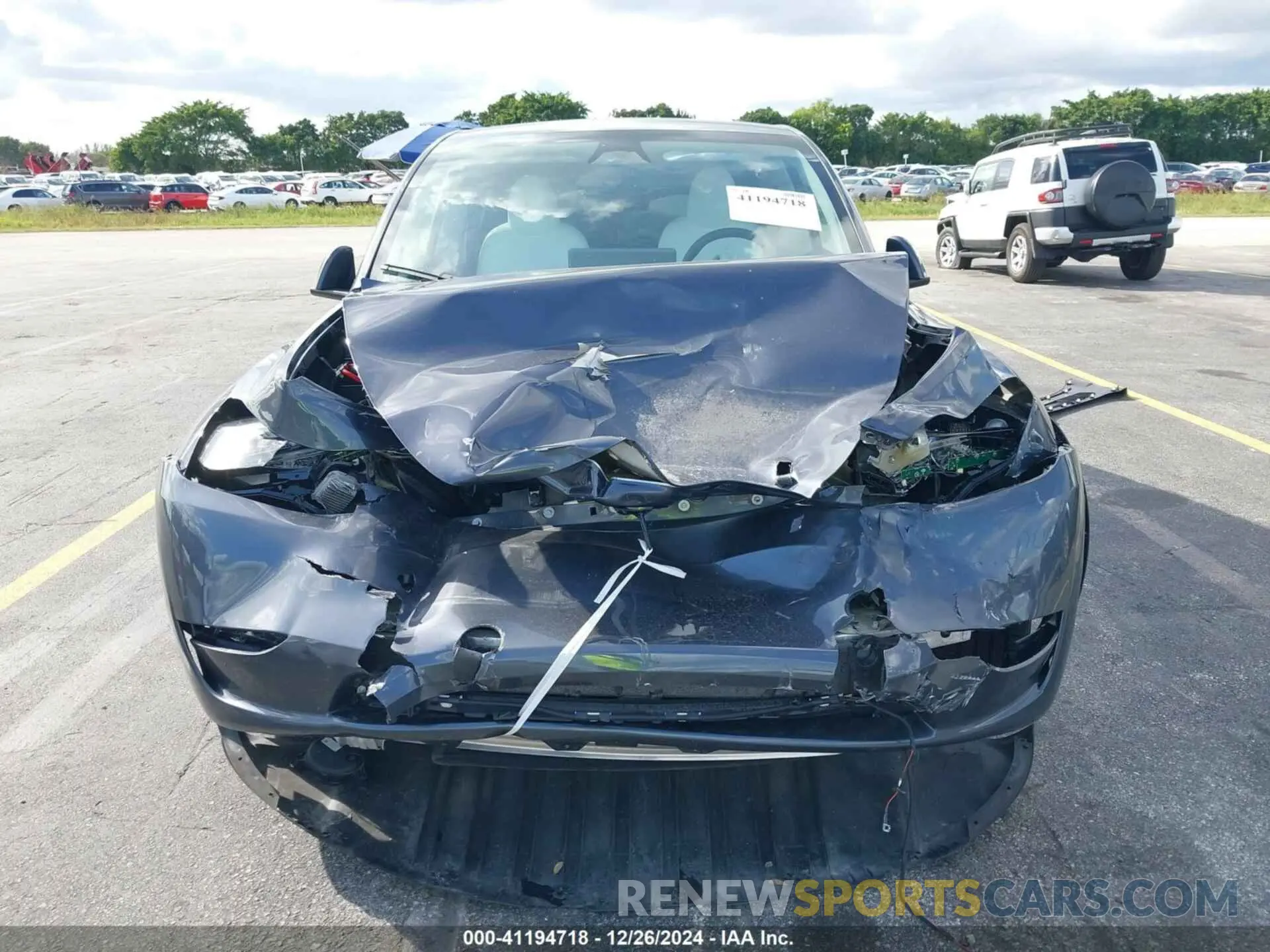 12 fotografías del automóvil dañado 7SAYGDEF7PF806869 TESLA MODEL Y 2023