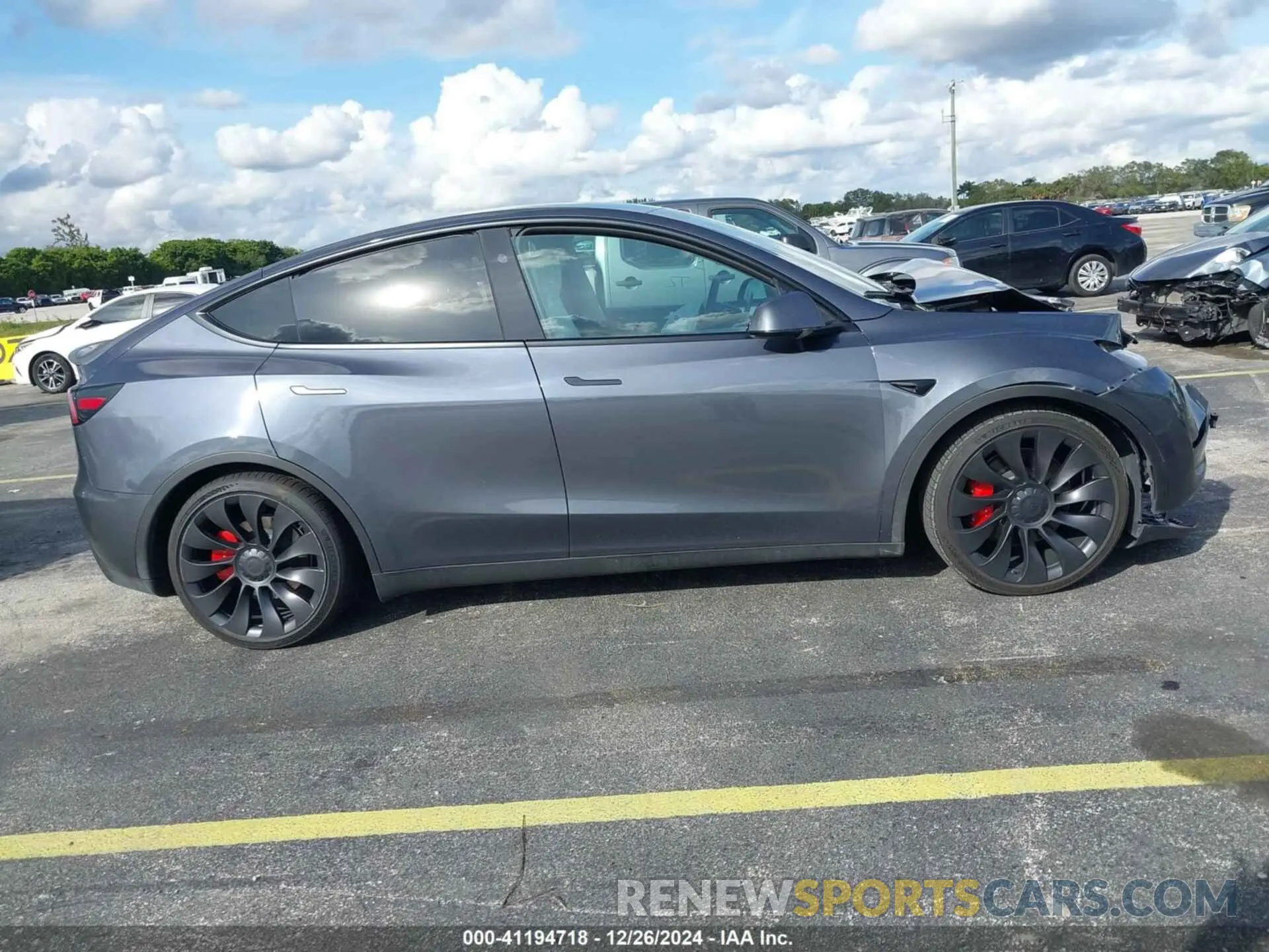 13 fotografías del automóvil dañado 7SAYGDEF7PF806869 TESLA MODEL Y 2023
