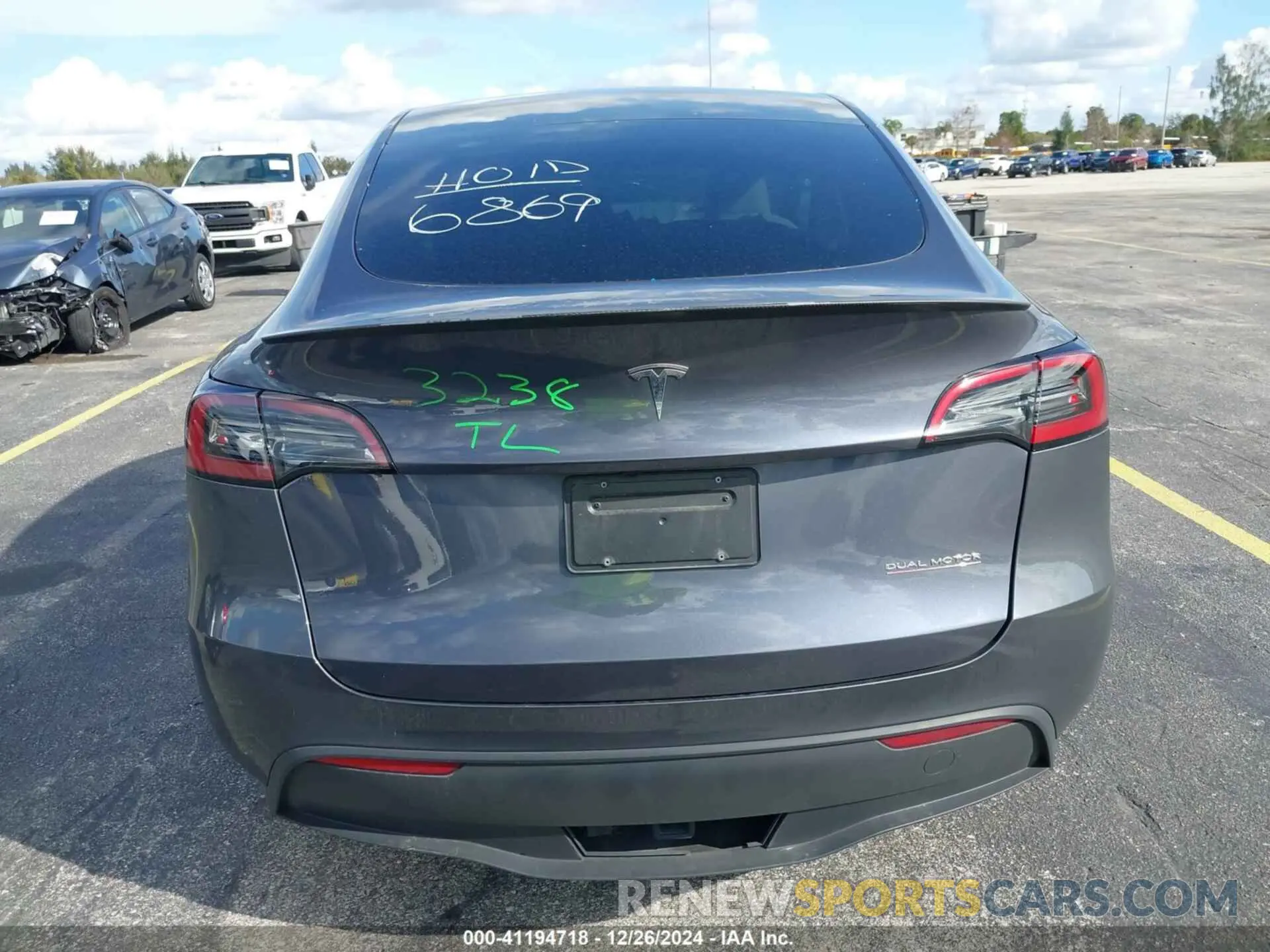 16 fotografías del automóvil dañado 7SAYGDEF7PF806869 TESLA MODEL Y 2023