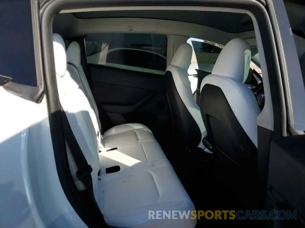 11 fotografías del automóvil dañado 7SAYGDEF7PF823414 TESLA MODEL Y 2023