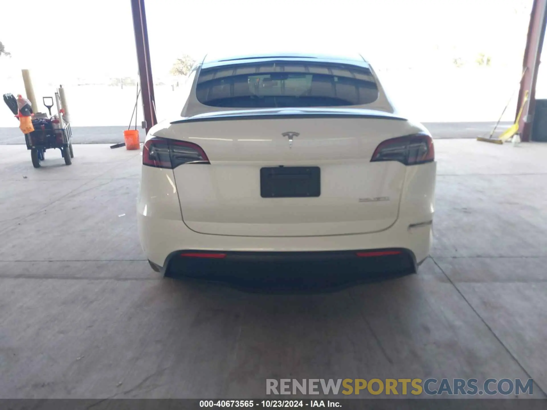 16 fotografías del automóvil dañado 7SAYGDEF8PF740641 TESLA MODEL Y 2023