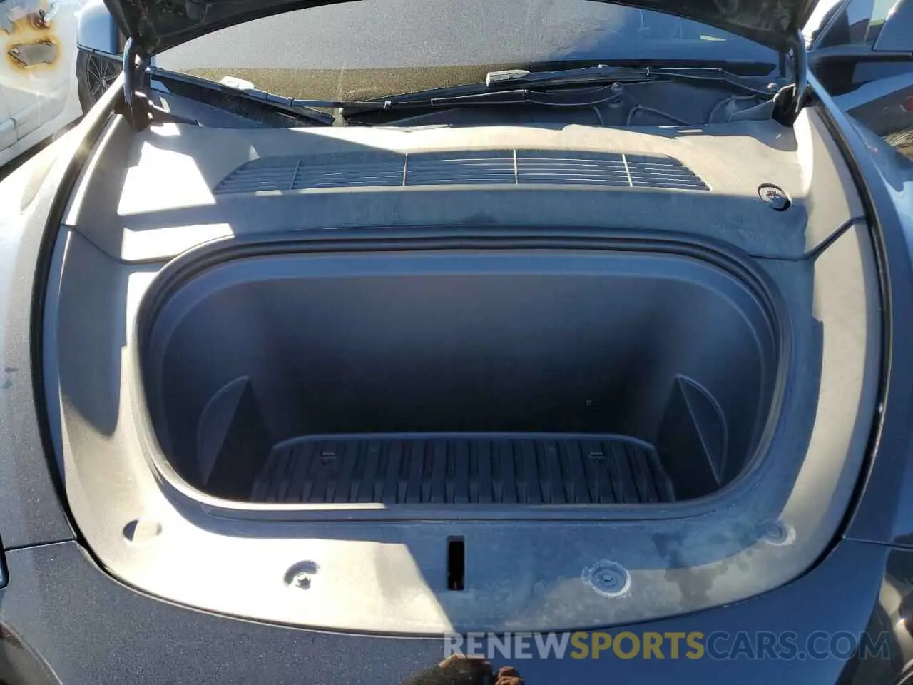 11 fotografías del automóvil dañado 7SAYGDEF8PF776345 TESLA MODEL Y 2023
