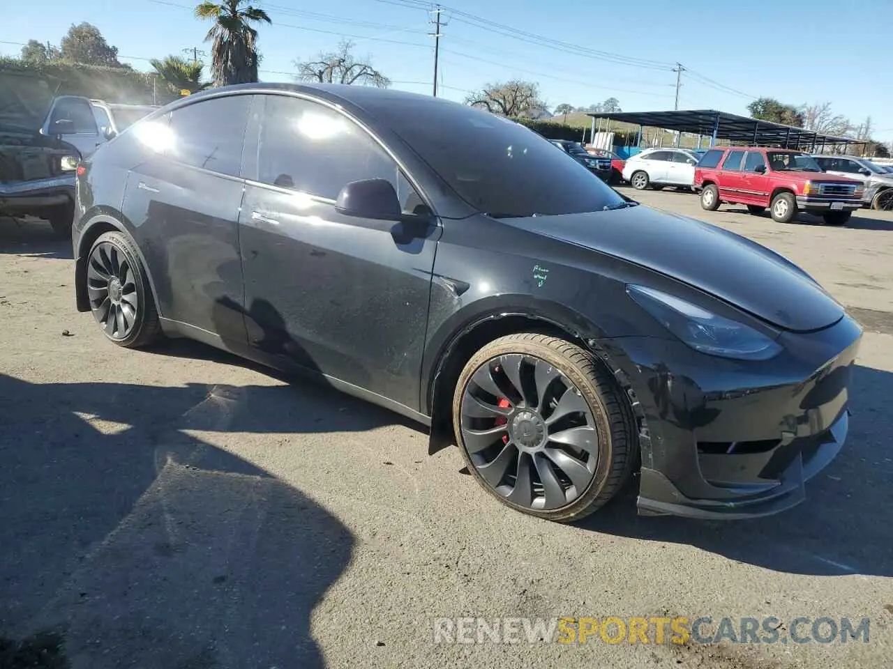 4 fotografías del automóvil dañado 7SAYGDEF8PF776345 TESLA MODEL Y 2023