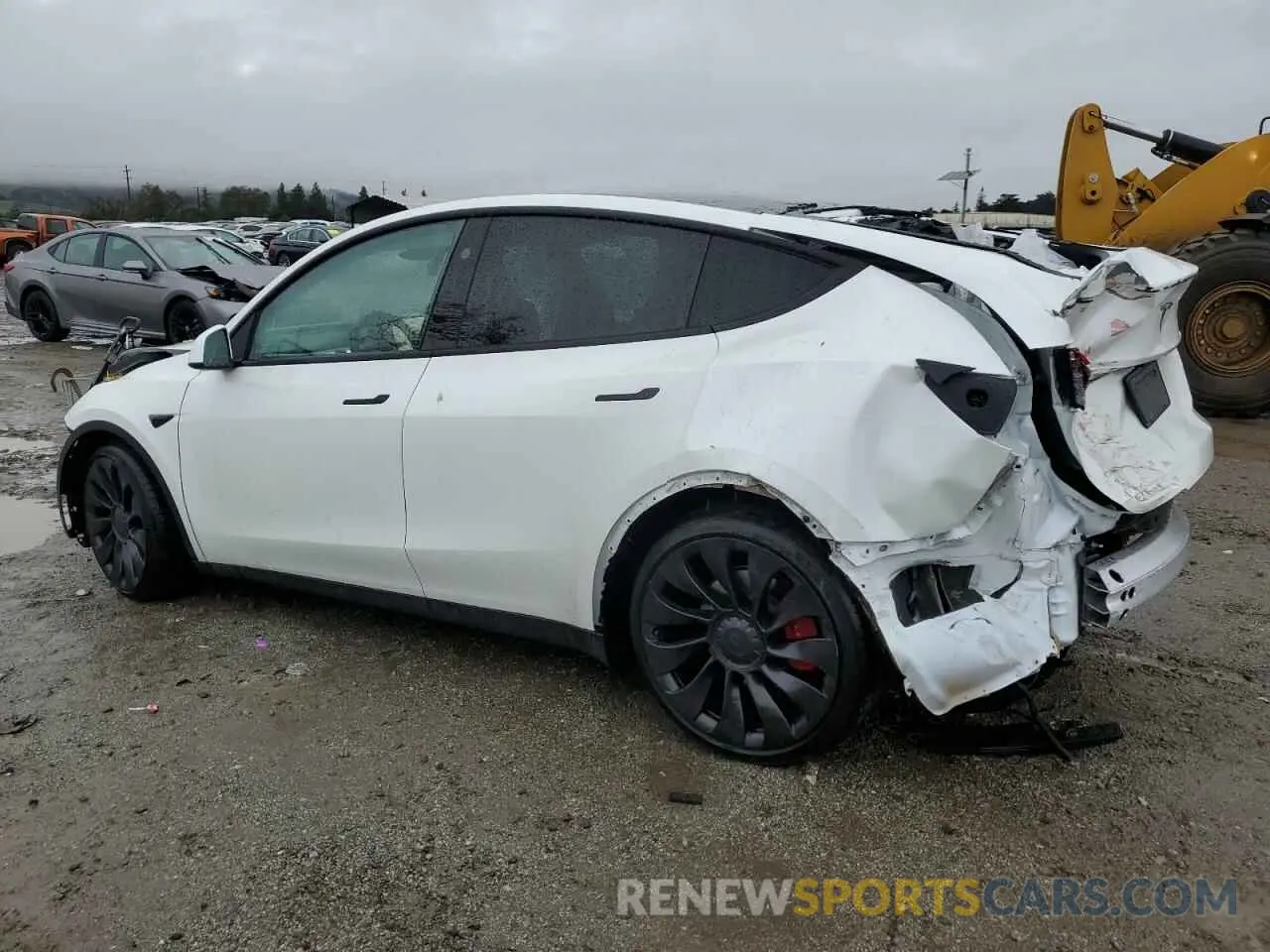 2 fotografías del automóvil dañado 7SAYGDEF8PF814897 TESLA MODEL Y 2023