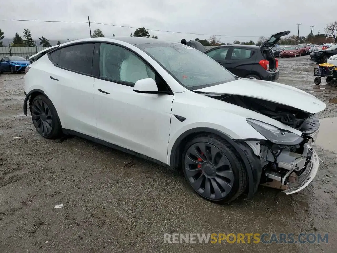 4 fotografías del automóvil dañado 7SAYGDEF8PF814897 TESLA MODEL Y 2023